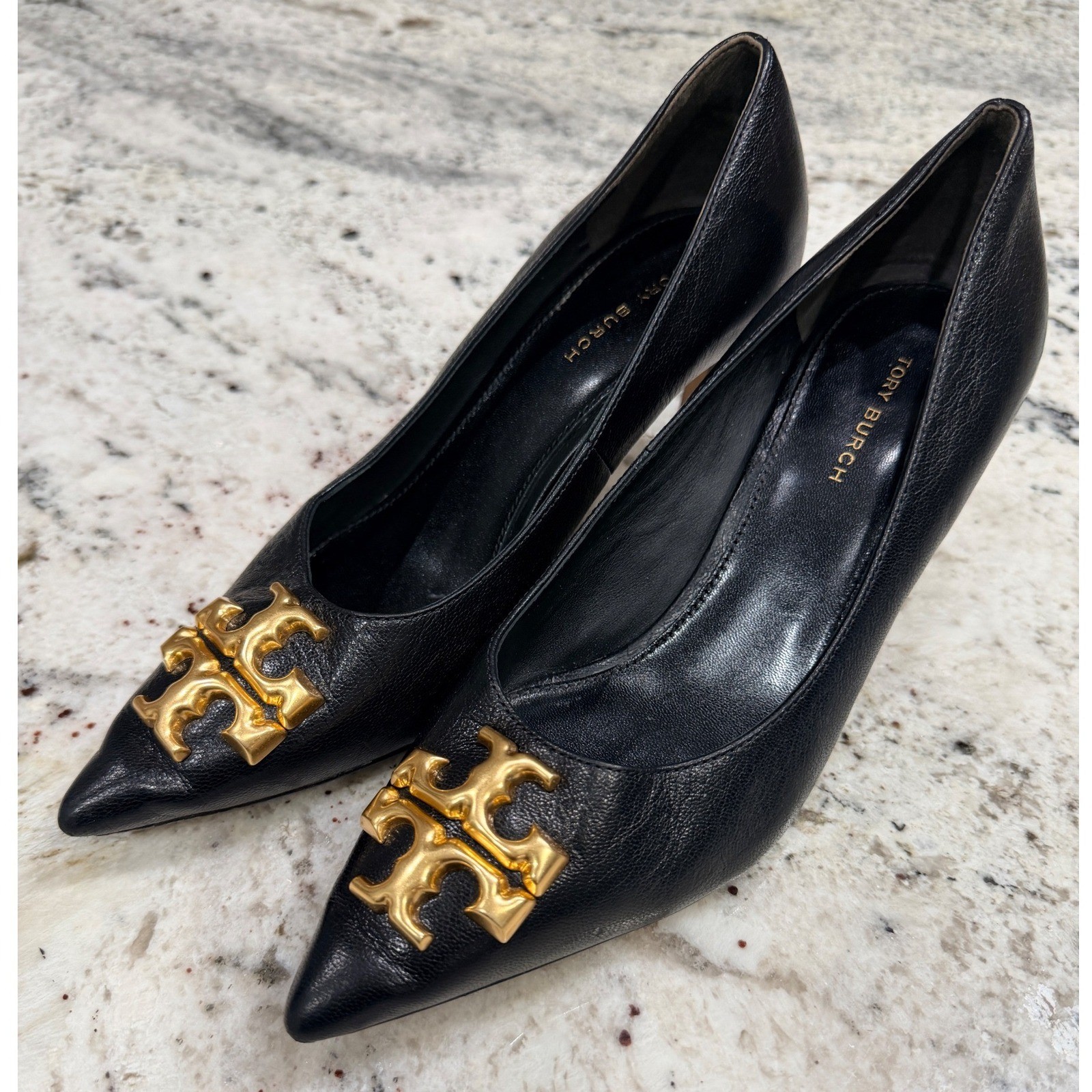 Tory Burch Eleanor 65 Pumps Black Leather Gold Logo Pointed Toe Heels Size 6.5