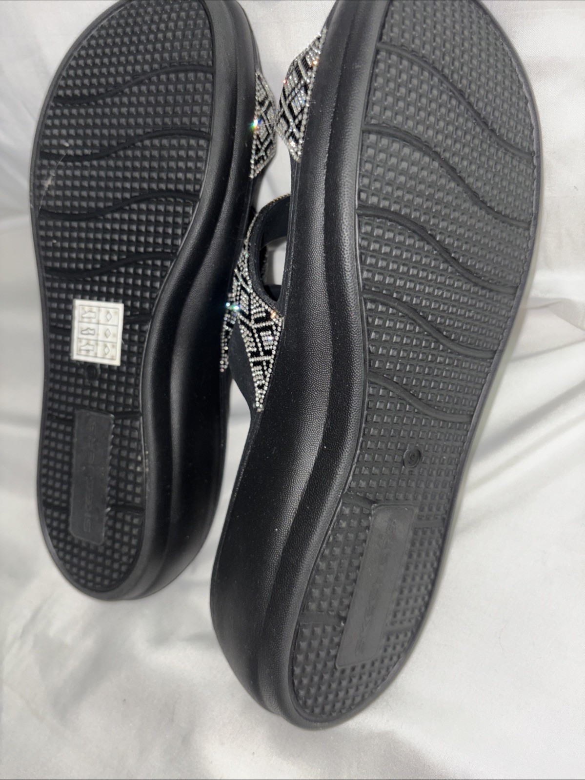 Skechers Foamies Arch Fit Ascend Showstopper Sandals Rhinestone Straps Women’s 9