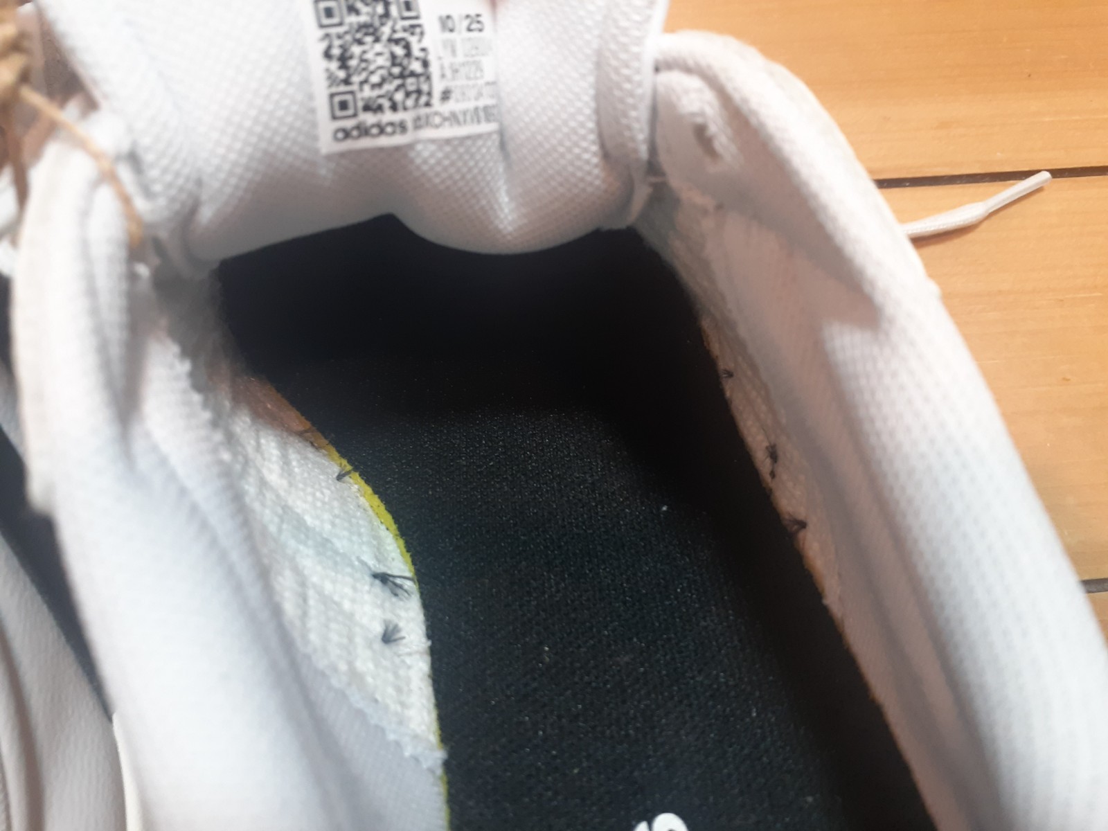 Adidas Barreda Decode white and black womens us size 7.5