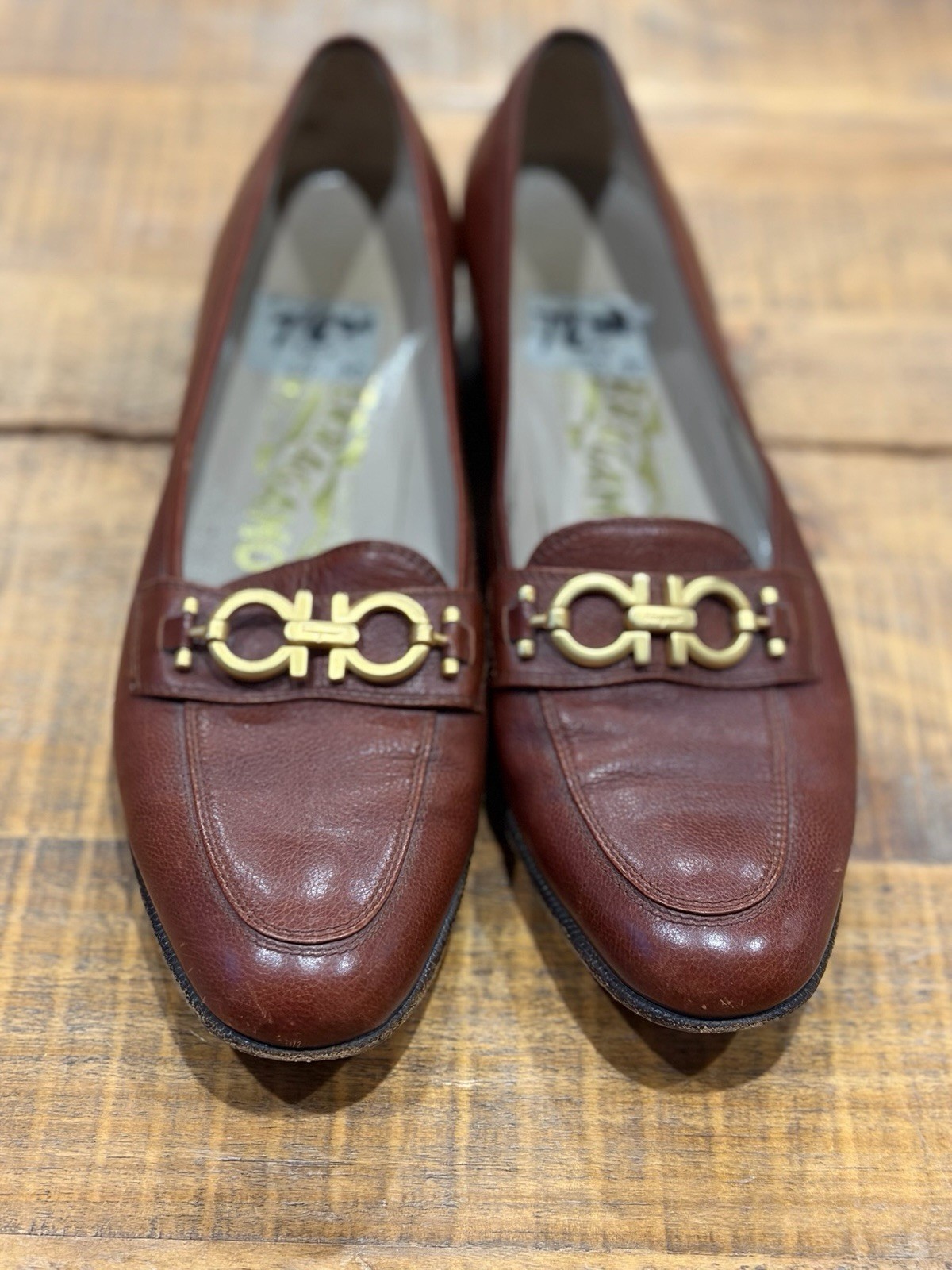Salvatore Ferragamo women’s loafers size 7.5 AAA Ferragamo Sizing Camel Gold
