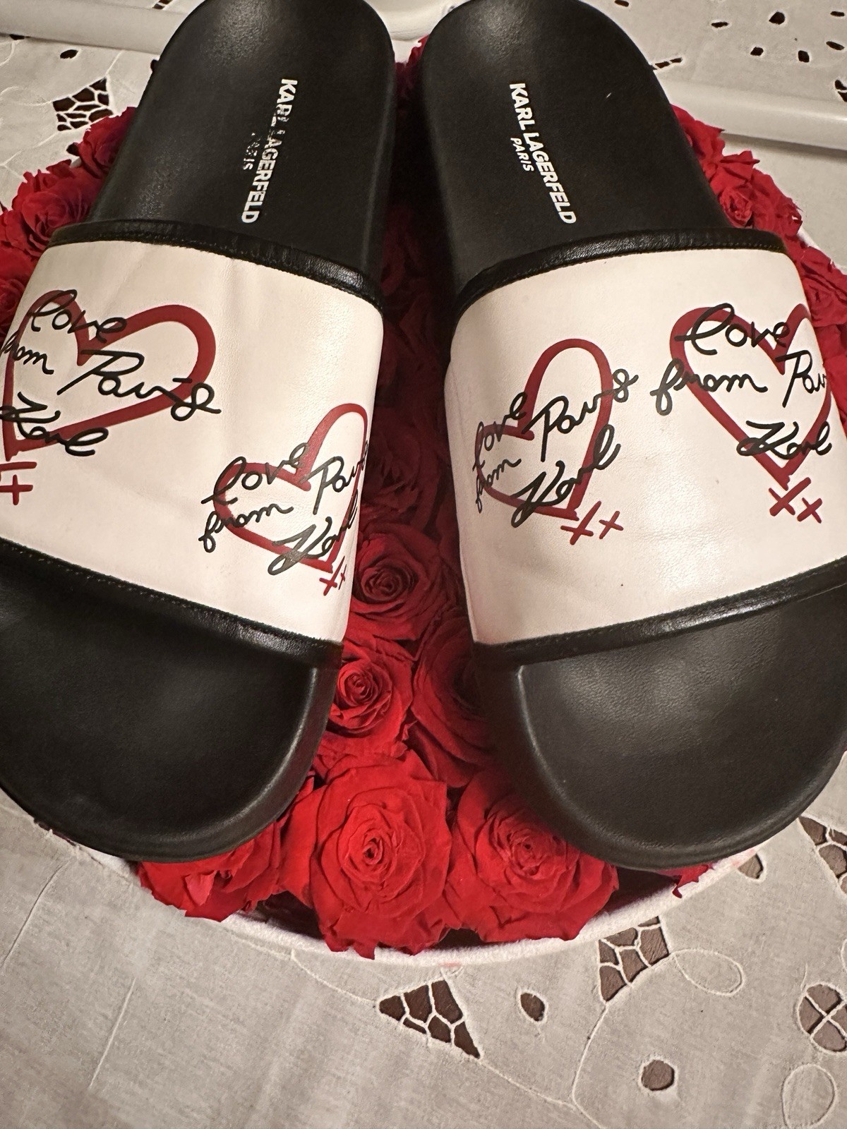 Karl Lagerfeld Paris Love from Paris Slides Sandals Black White Sz 9
