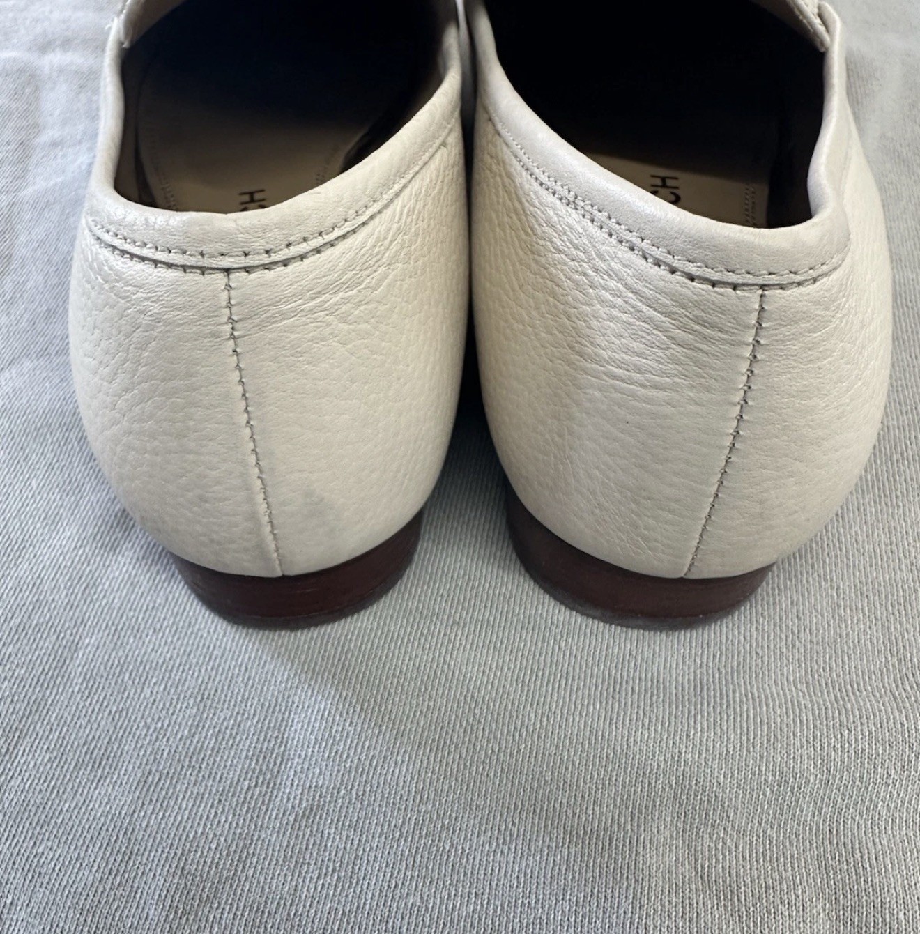 👓Tory Burch Jessa 100% Leather Loafers Light Cream/Gold Women’s 8.5 Horsehead