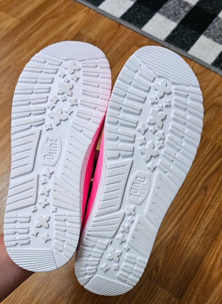 Hey Dude Wendy Slip On Stretch Shoes, Mules, Neon Pink 🩷 Women’s Size 7 🩷 New