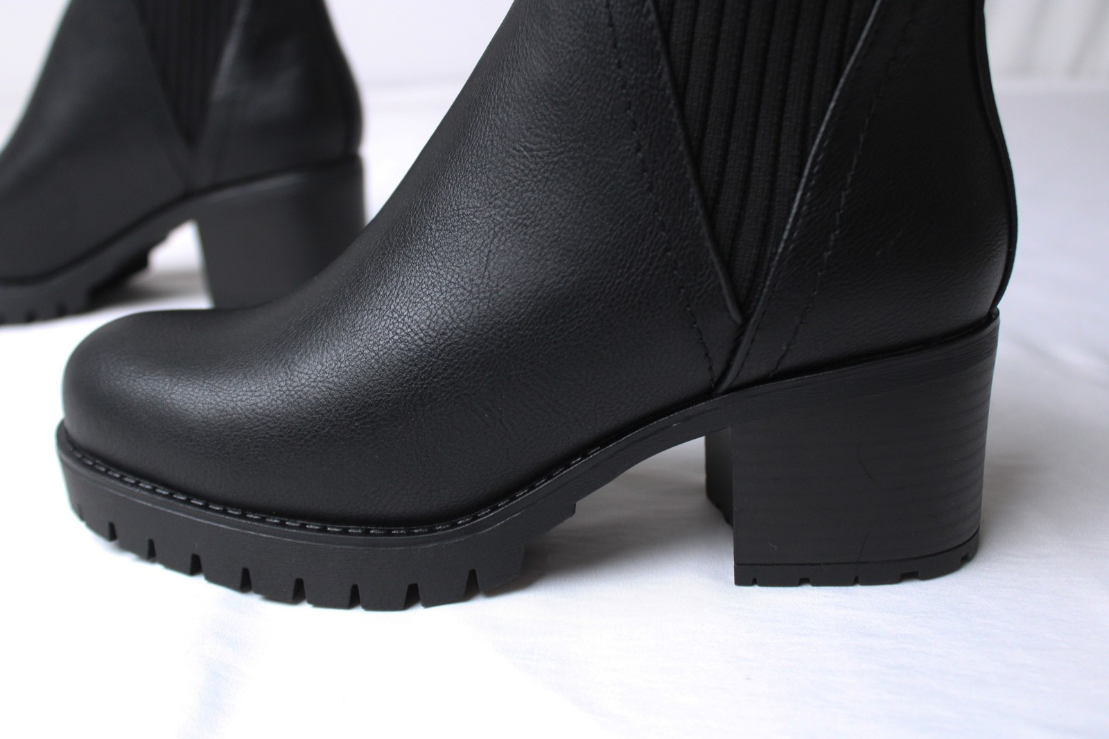 MIA Women’s Vegan Leather Jasper Chelsea Lug Sole Booties AC2 Black Size US:7