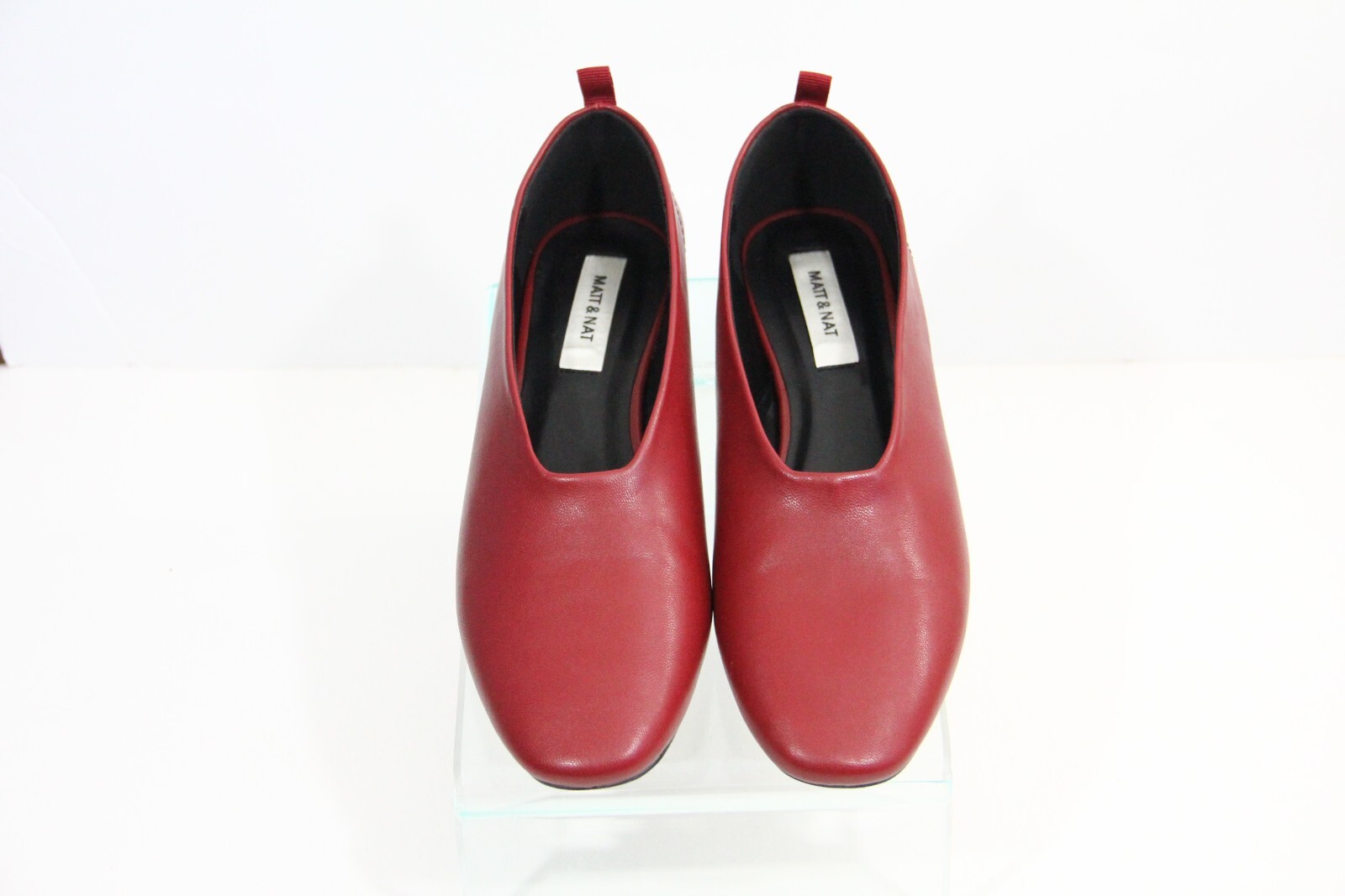 Matt & Nat Dre Vegan Flat 8 Women Faux Leather red Shoes Modern Style minimalist