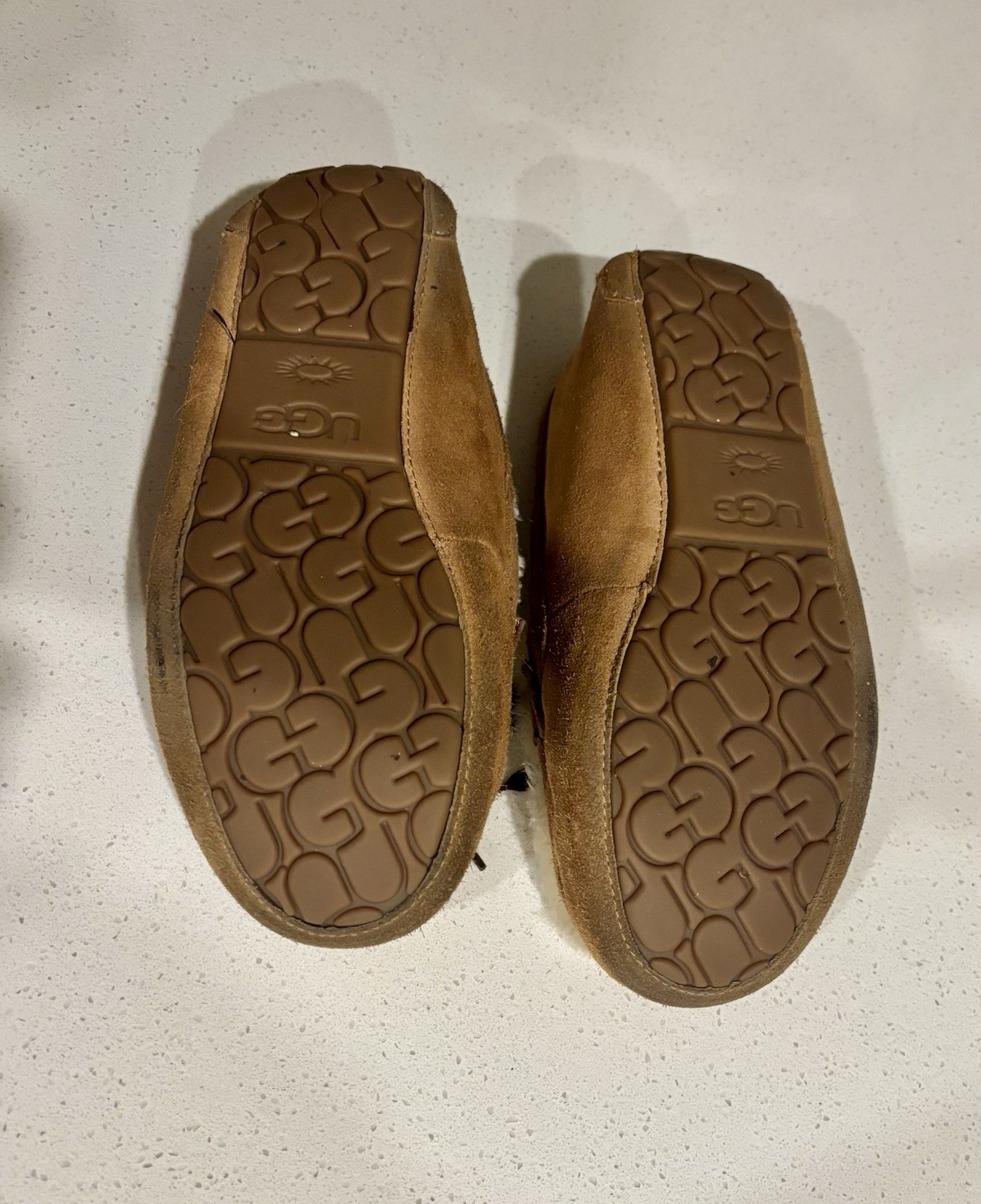 UGG Australia Dakota Suede Sheepskin Lined Moccasin Slipper Brown Size 10