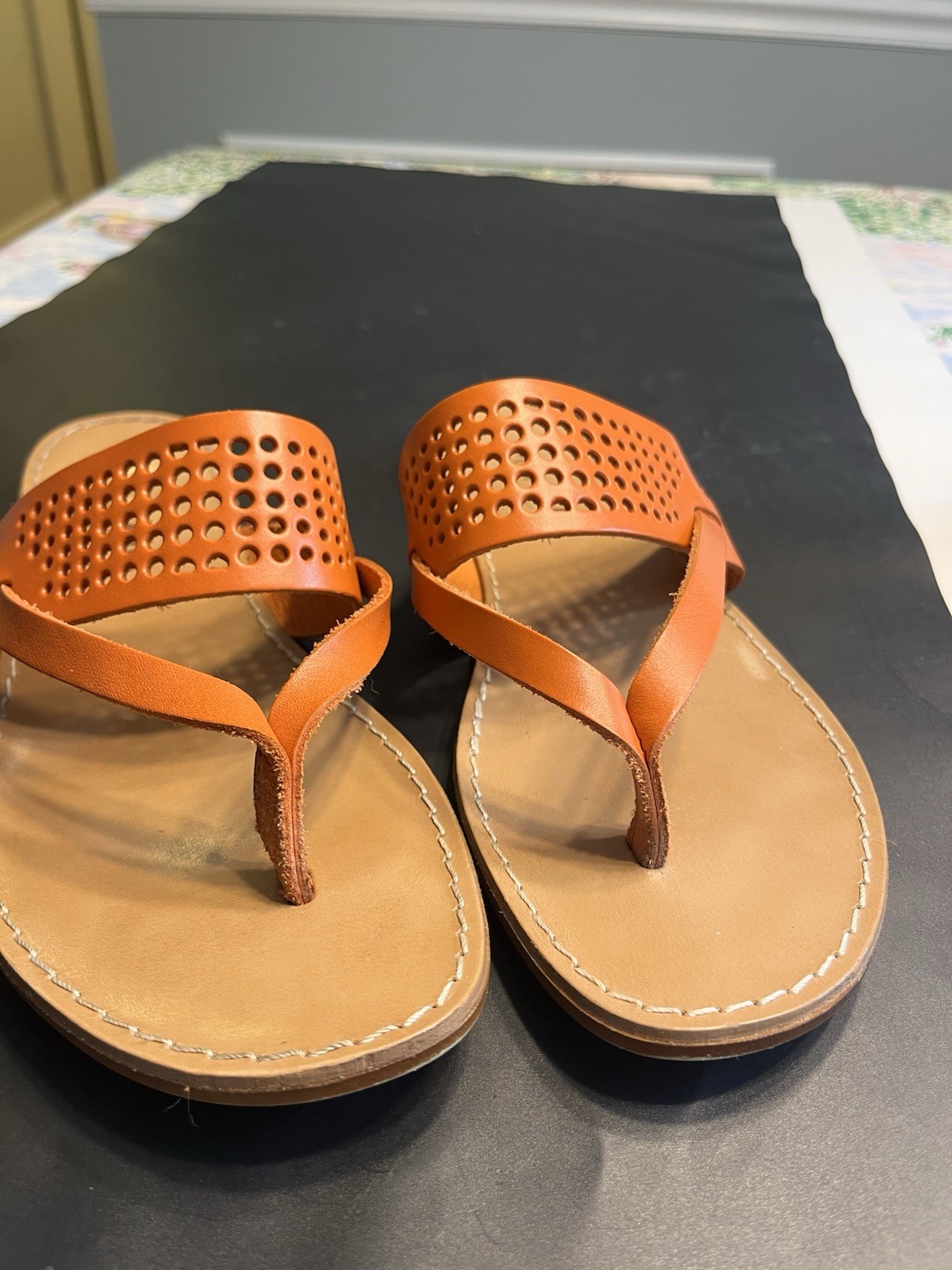 Mariella Italy Orange Perforated Leather Thong Flat Sandals Women’s Sz 10