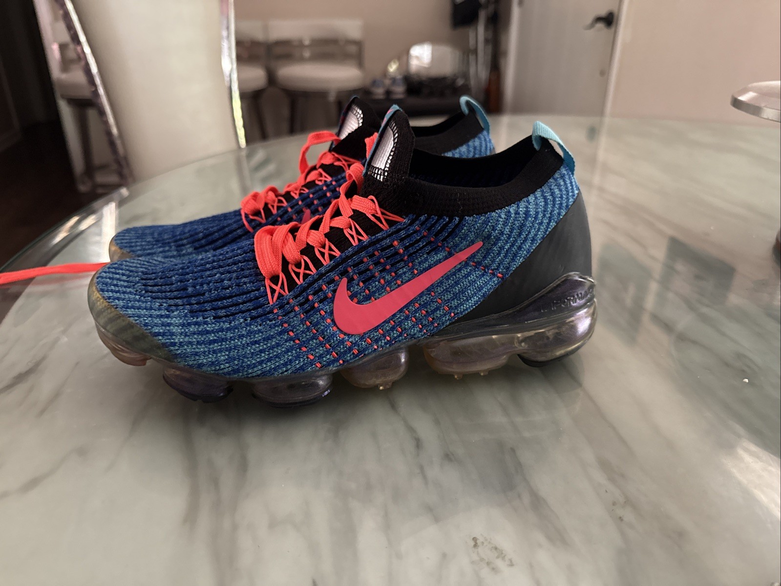 Size 8.5 – Nike Air VaporMax Flyknit 3 Black Hyper Pink Blue W