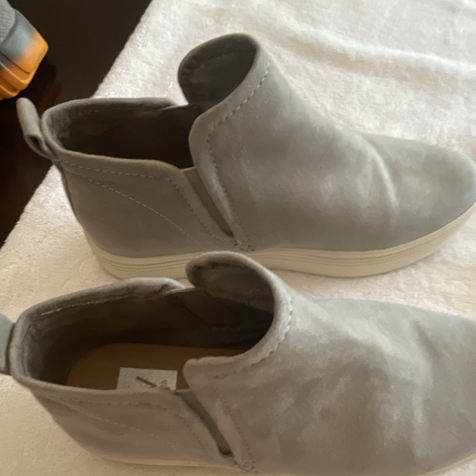 Dolce Vita Women’s Gray Leather Slip-On Ankle Booties Round Toe Size 6