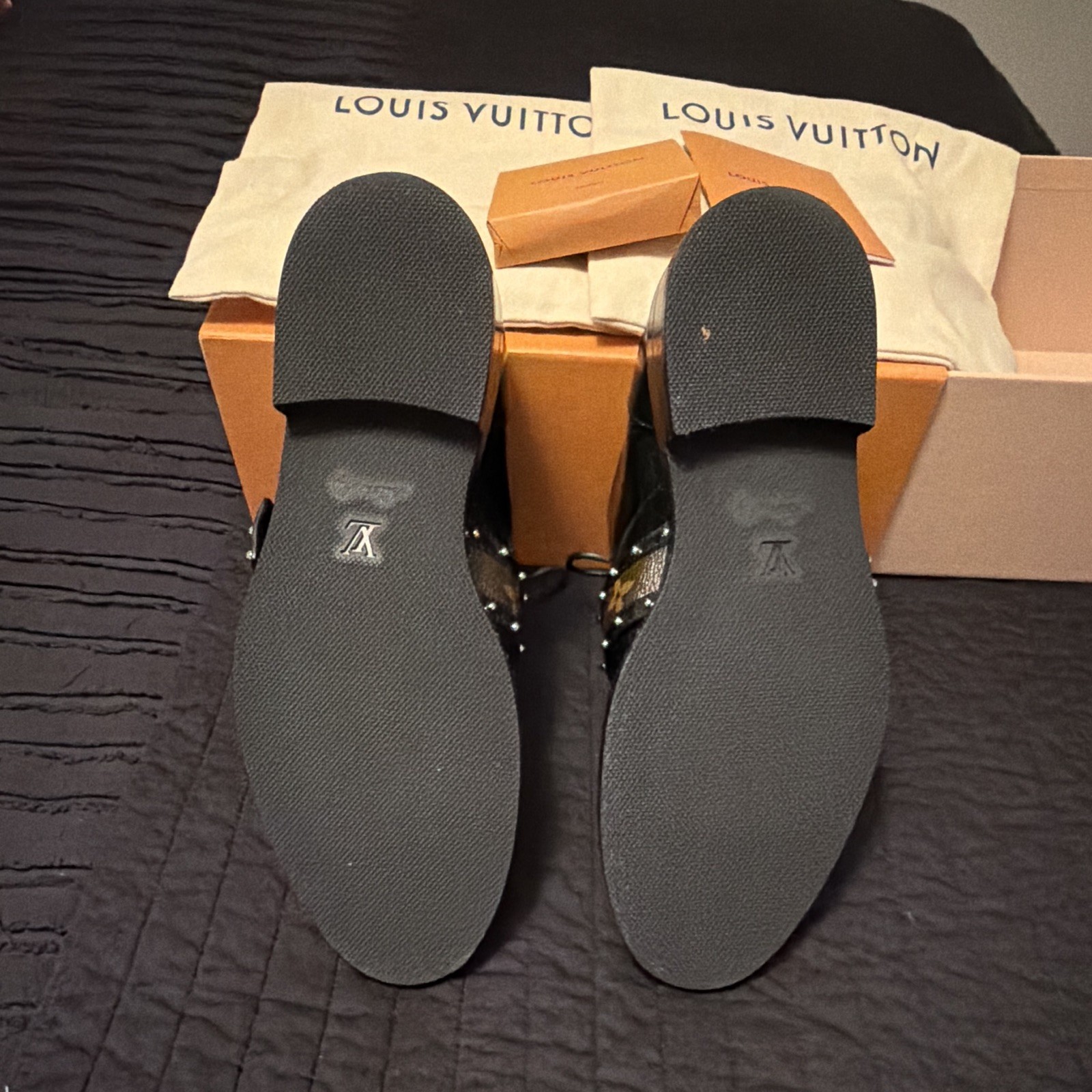 Louis Vuitton Women’s Black Leather Oxford Lace-Up Monogram Strap Buckle Studs 8