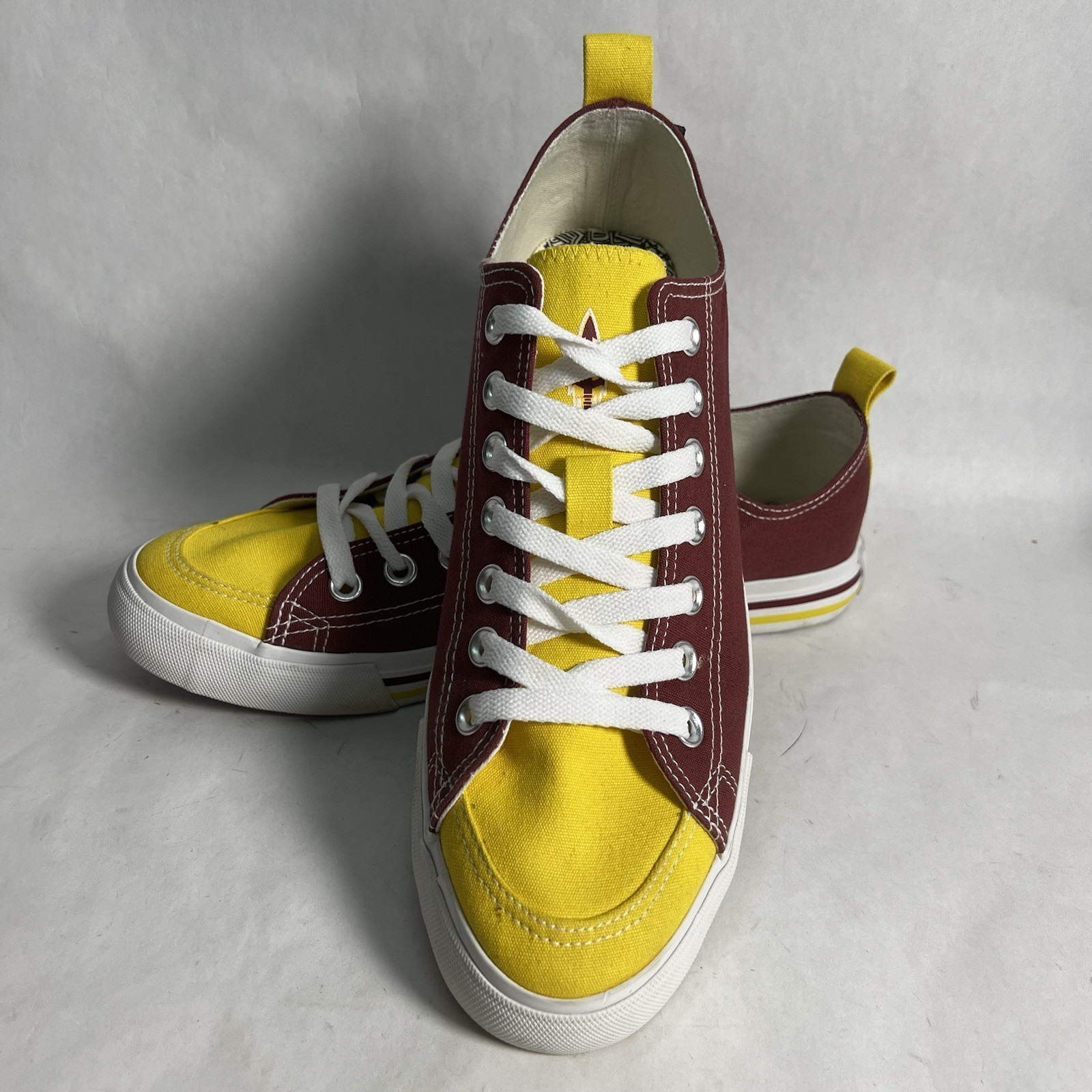 ASU SKICKS CANVAS Lace up Shoes Sneaker Men 10 Two Toned Low Top