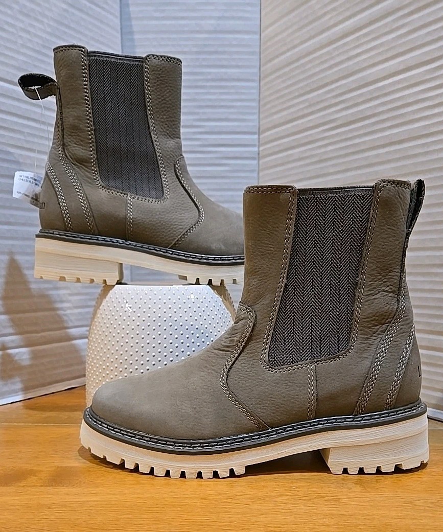 L.L.Bean Women’s Camden Hill Chelsea Boot 7.5 M Maine Suede Slip-On NWT