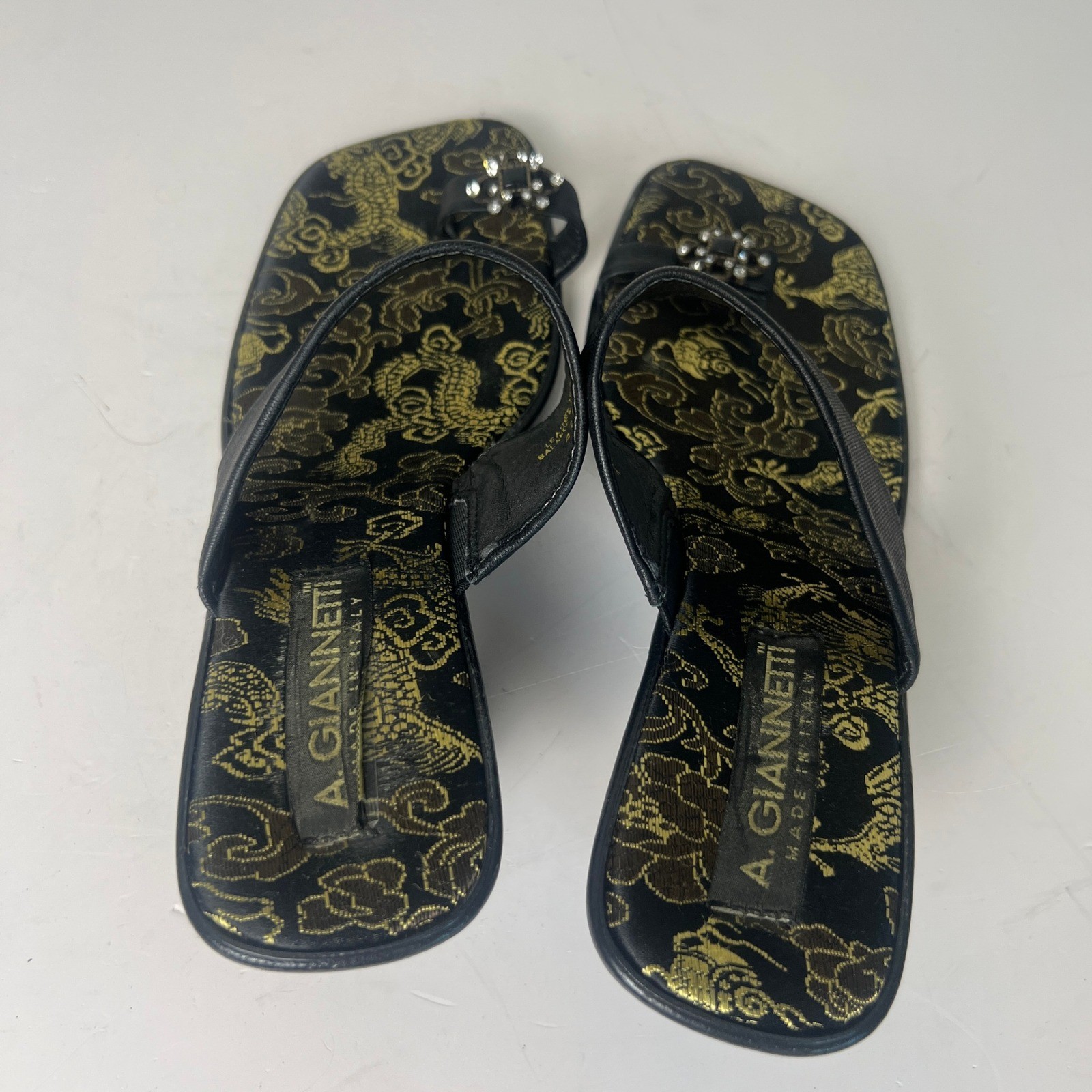 VTG 90s Y2K A. Giannetti Kitten Heel Sandals Womens 7.5 Brocade Toe Ring