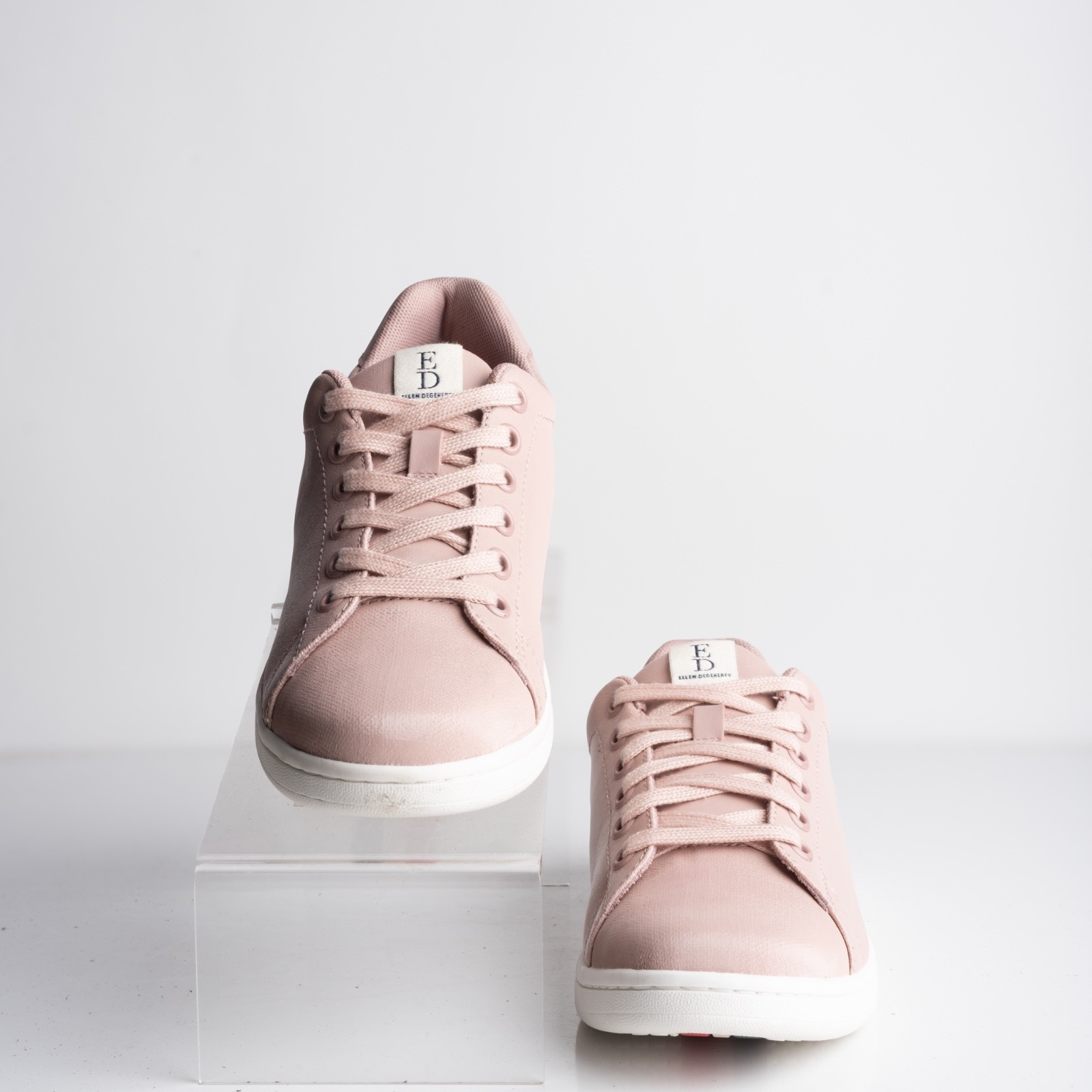 Ellen Degeneres Womens Sneakers Chapala Coated Canvas Shoes Mauve Pink US 8.5 NW