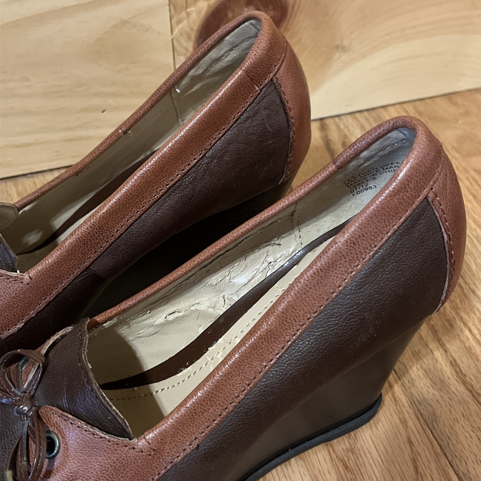 Liz & Co woman’s wedge shoe 8 Vintage Librarian Classic Preppy