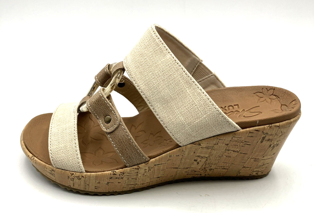 women’s Skechers cork wedge slip on sandals Luxe foam Beverlee Sail Away size 5M