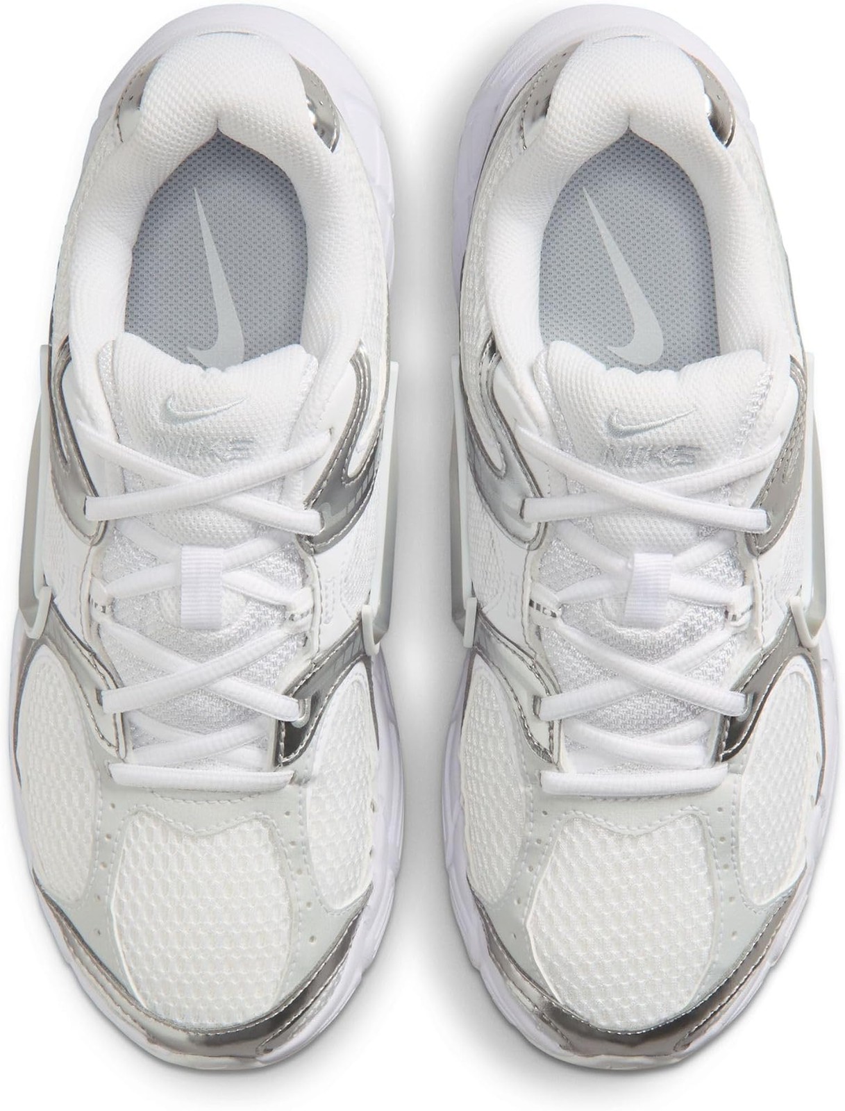 Nike Women’s V5 RNR Shoes – White/Metallic Silver/Platinum – 8.5