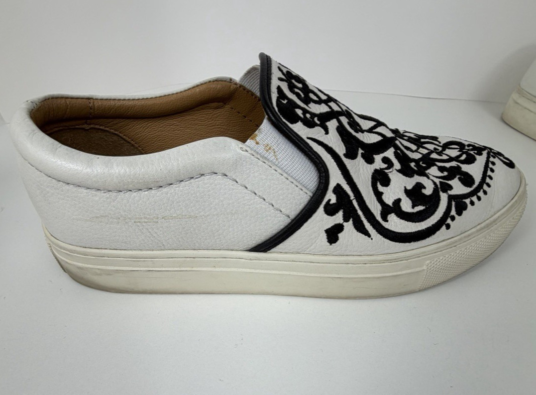 Brighton Women’s Size Moor Casablanca Embroidered Blk/White Leather Sneakers