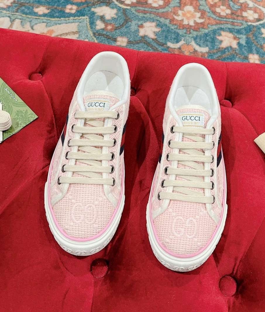 Brand-new boxed Arrival Guccitennis 1977pink ladies’canvas shoes