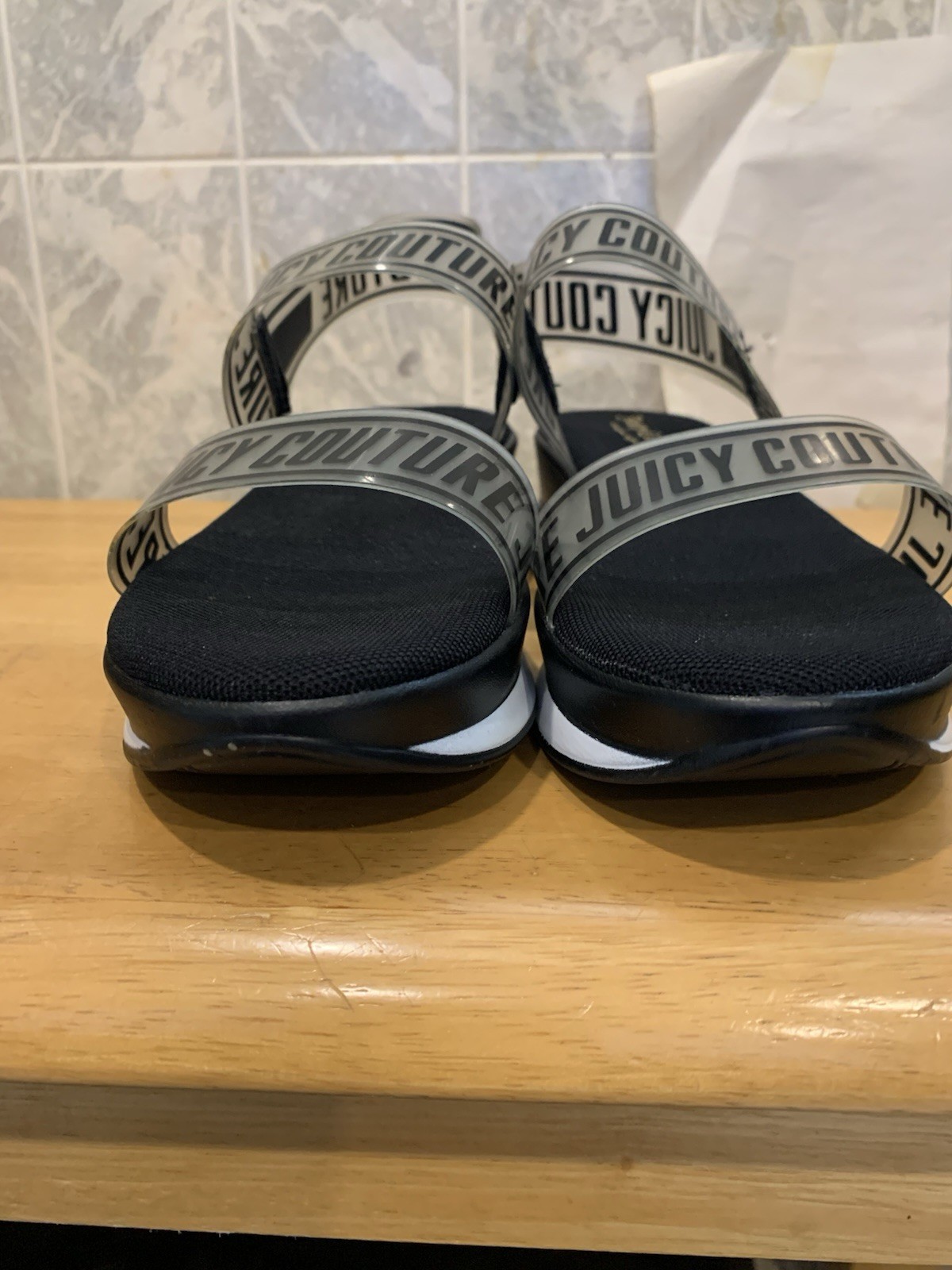 Juicy Couture Clear Transparent Slide Sandal Women’s Size 6 Logo Straps (No Box)