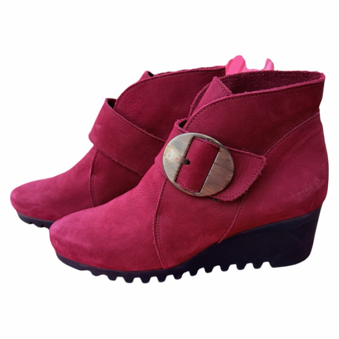 Arche Larrie Women’s Red Leather Wedge Ankle Boots