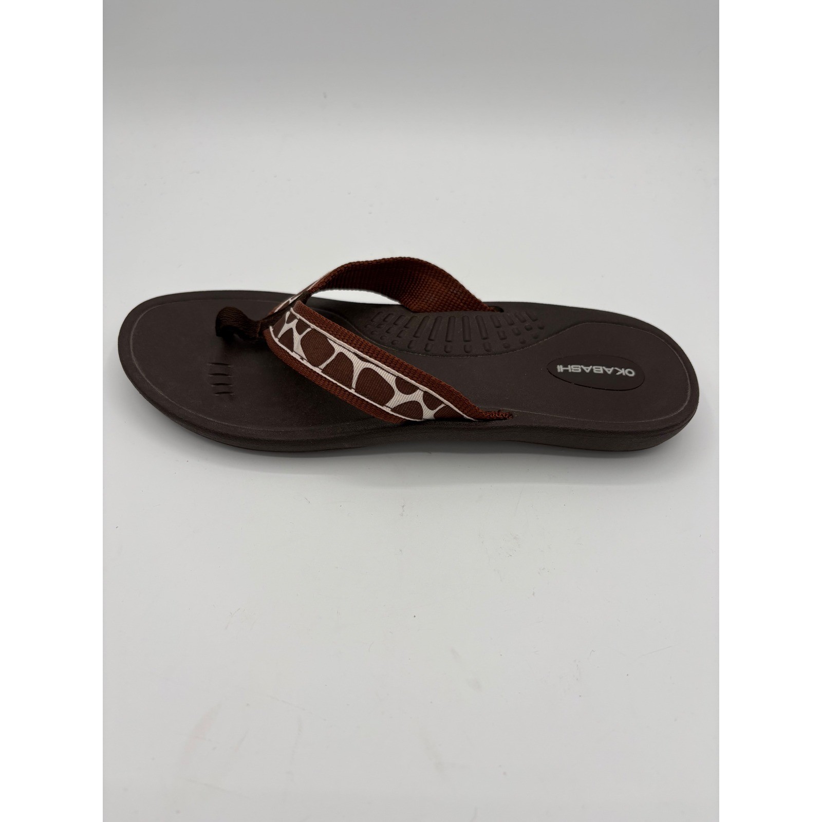 Okabashi Womens Brown Giraffe Animal Print Flip Flop Sandals Size L 9-10 USA
