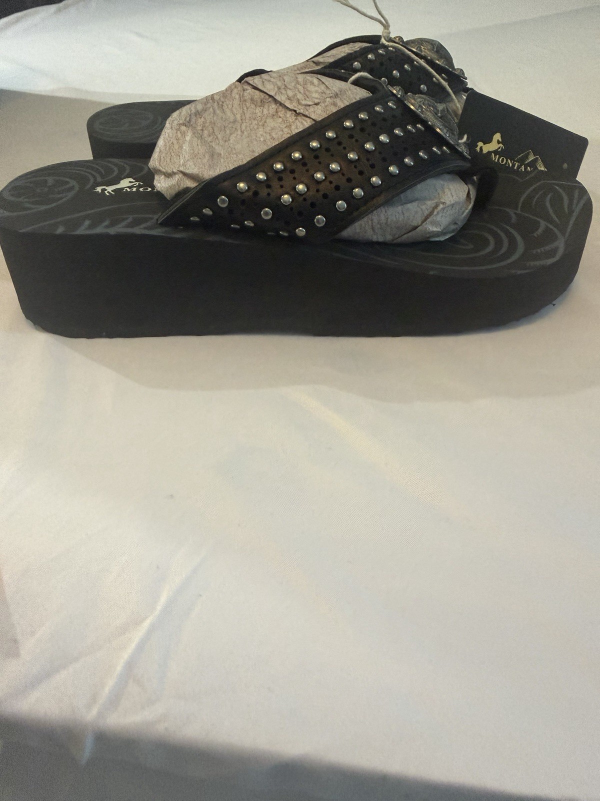 Montana West Women’s Leather Thong Wedge Sandals Western Studded Black 8 NIB
