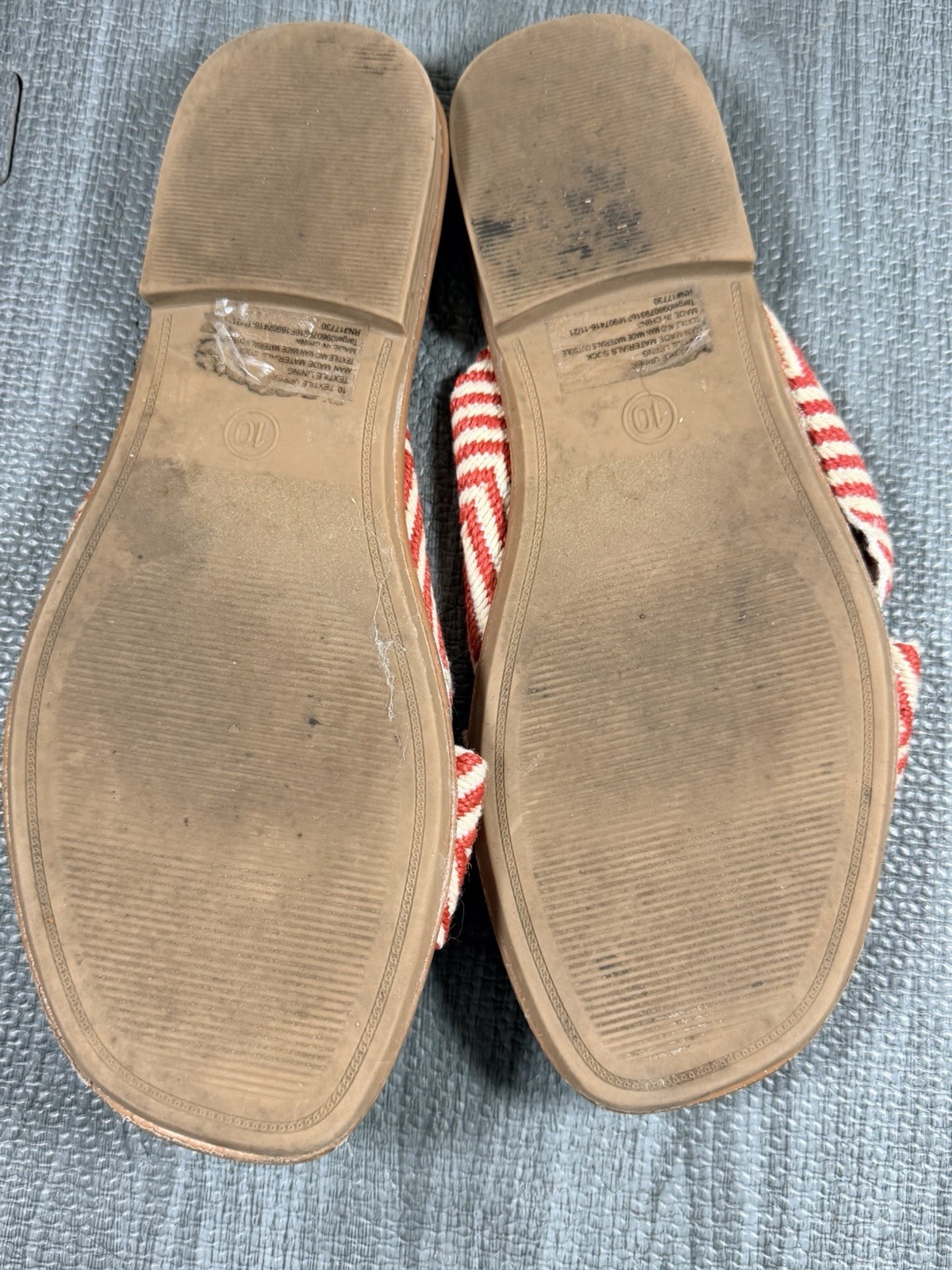 Red and White Chevron Patterned Slip-On Sandals with Studded Toe Detail