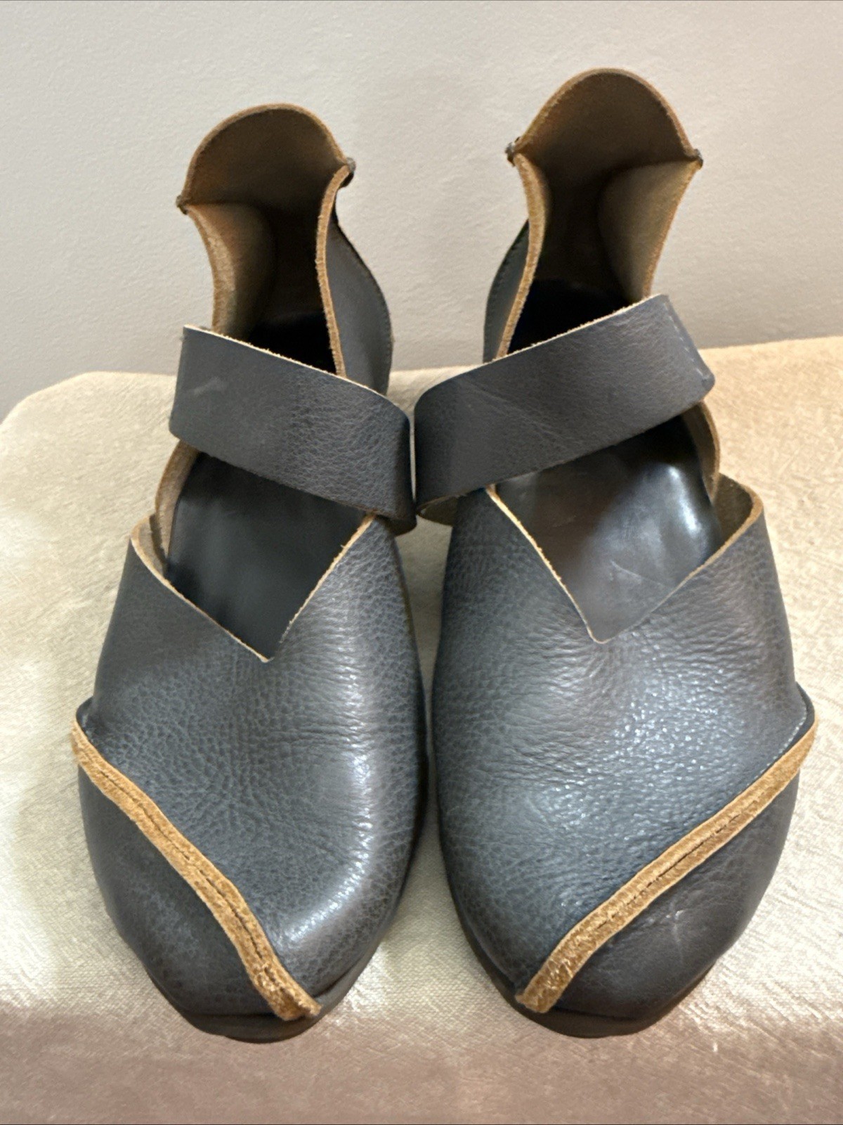 Trippen Glance Wedge Pump Black Leather Ankle Strap Handmade Germany Size 39/8