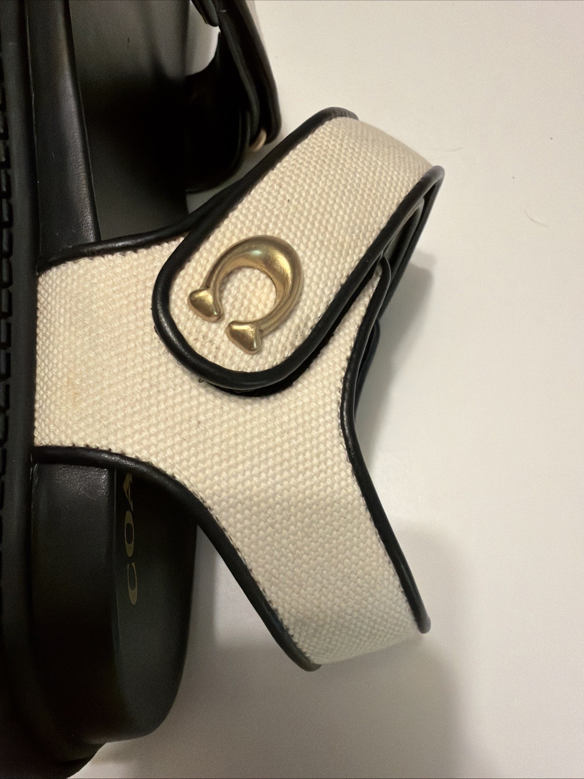 Coach Brynn Sandal Chalk/black Size 8.5 CEF36 *see Callout