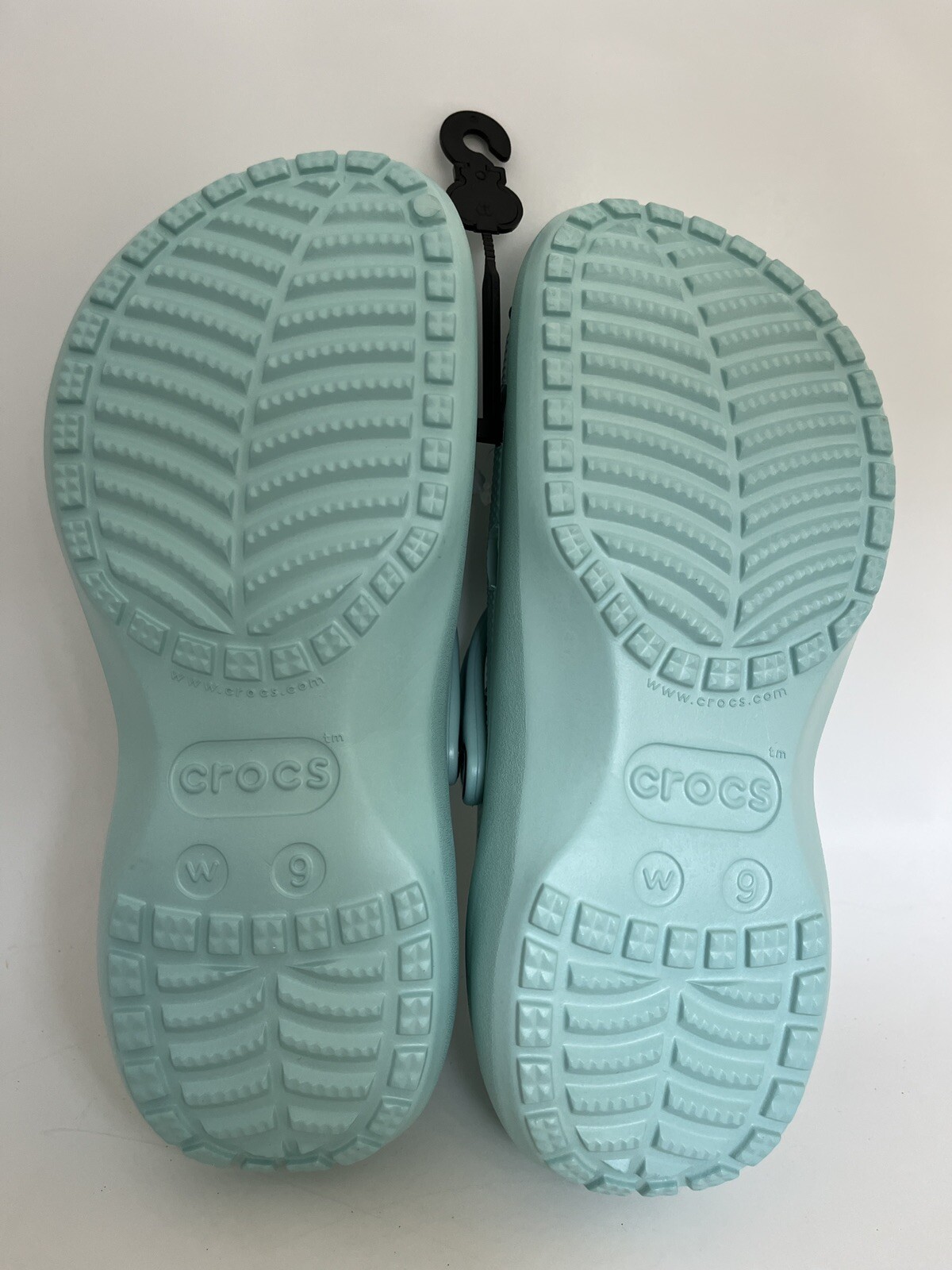 Crocs Women’s Classic Platform Iconic Crocs Comfort Clog size 9 Pure Water New