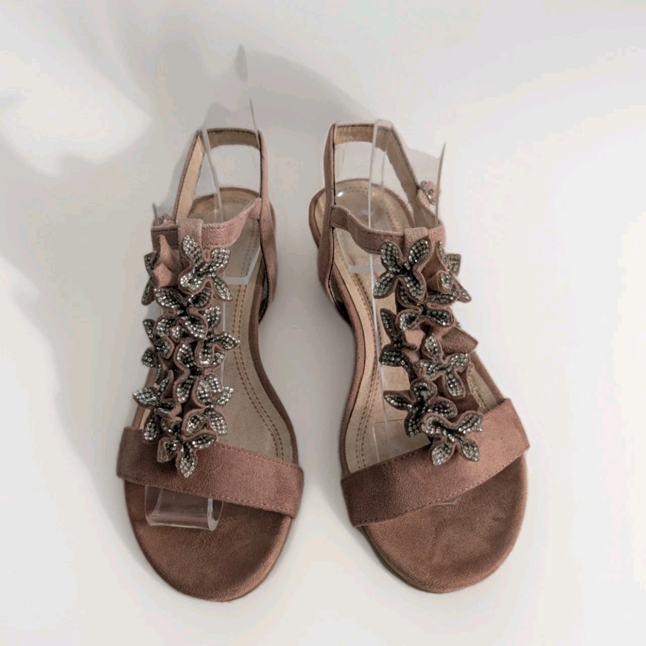 ​AMEISE Lachy Mauve Suede Wedge Sandals Floral Rhinestone Bling Size 37 AU6