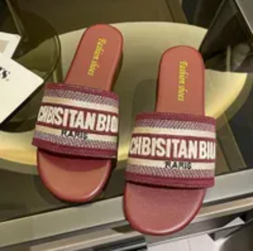 Women Sandals Designer Slippers Luxury Slide Letter Slide Rubber Flat Shoes