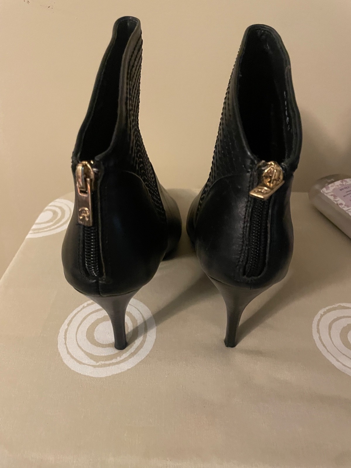 Adrianna Papell Black boots women 8.5 leather