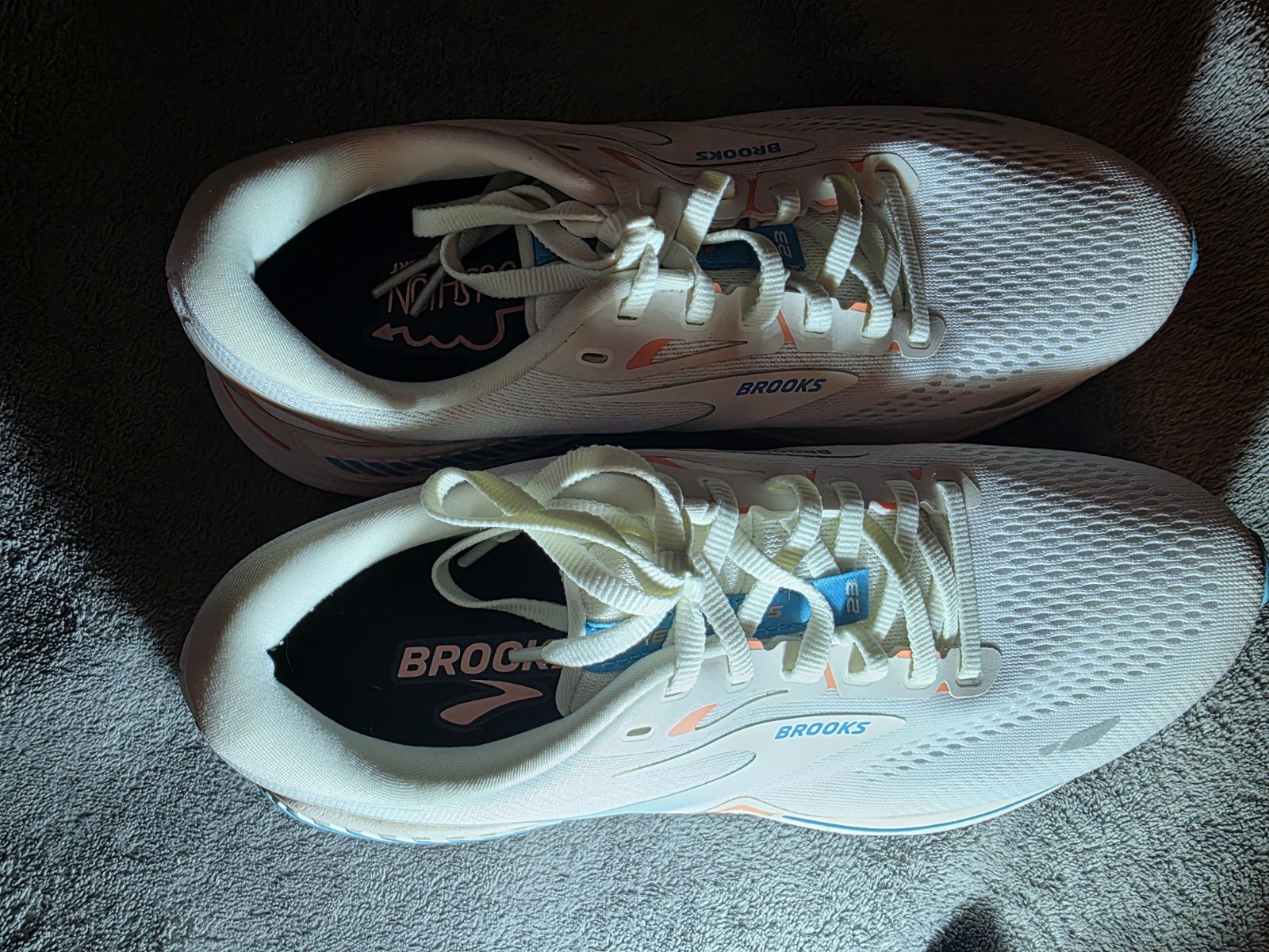 Brooks Adrenaline GTS Women’s Mesh Lace-Up Low Top Sneakers White/Blue/Orange