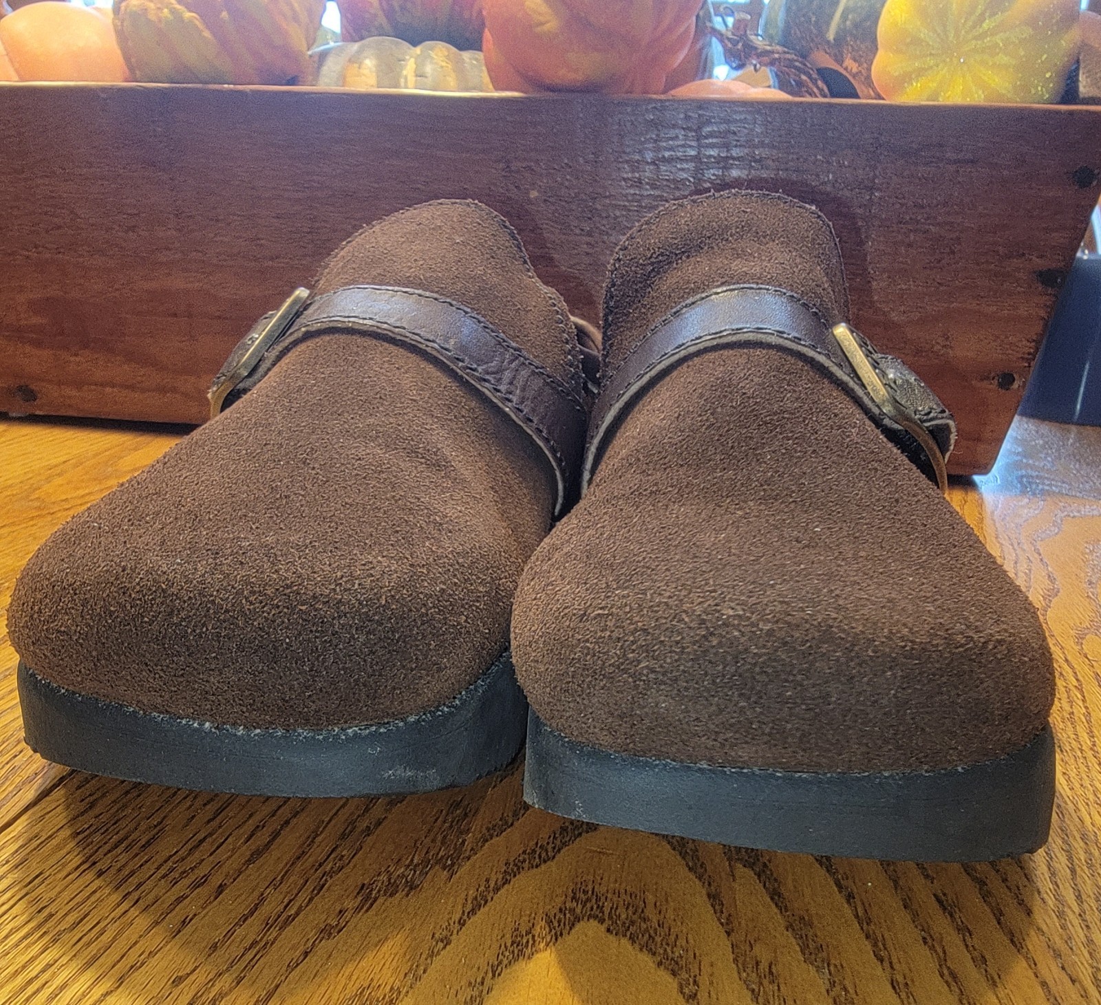 Anne Kalso Earth Shoes 9.5 M / 11 W. READ for Defect Details