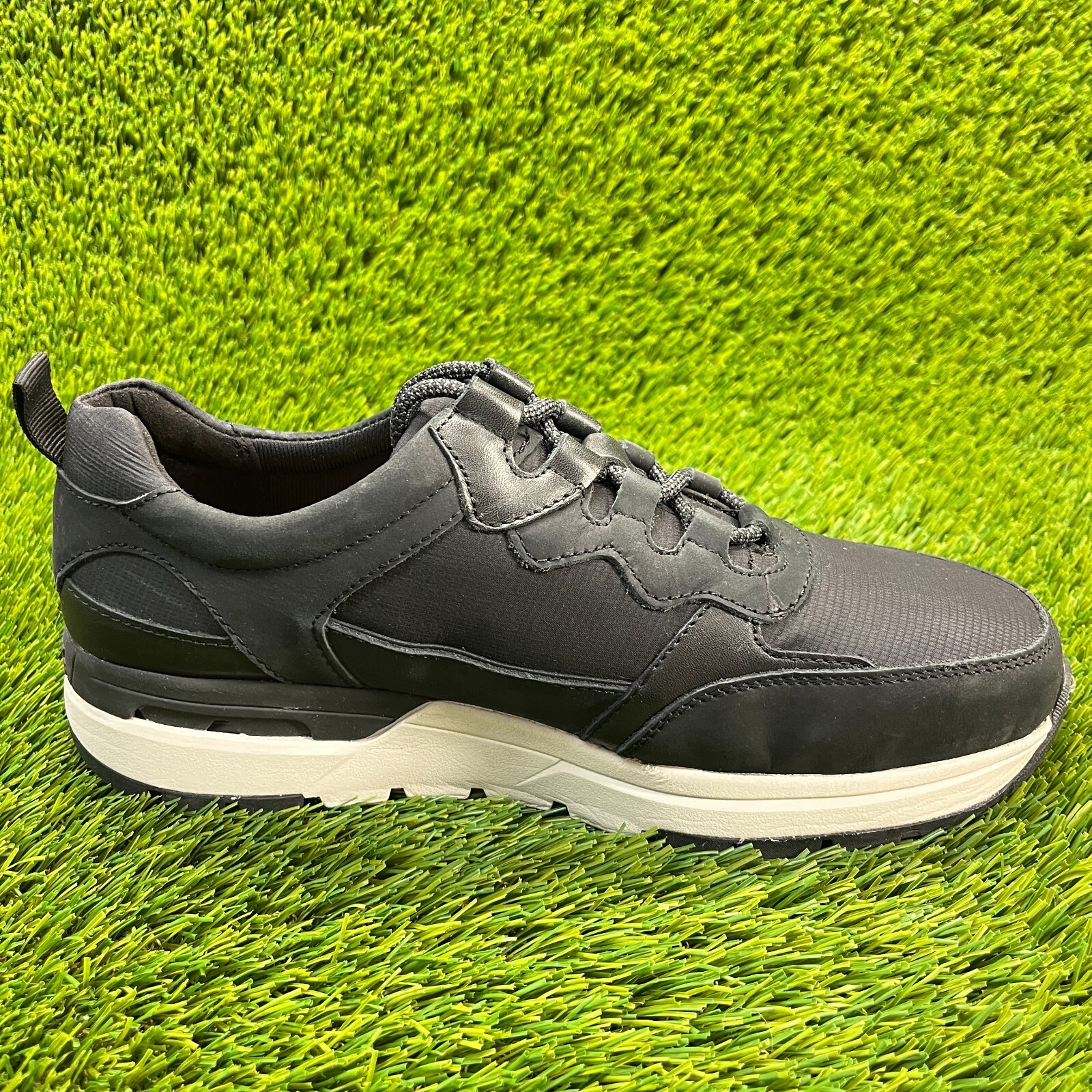 Rockport Pulse Tech Womens Size 8.5M Composite Toe Outdoor Work Shoes Sneakers