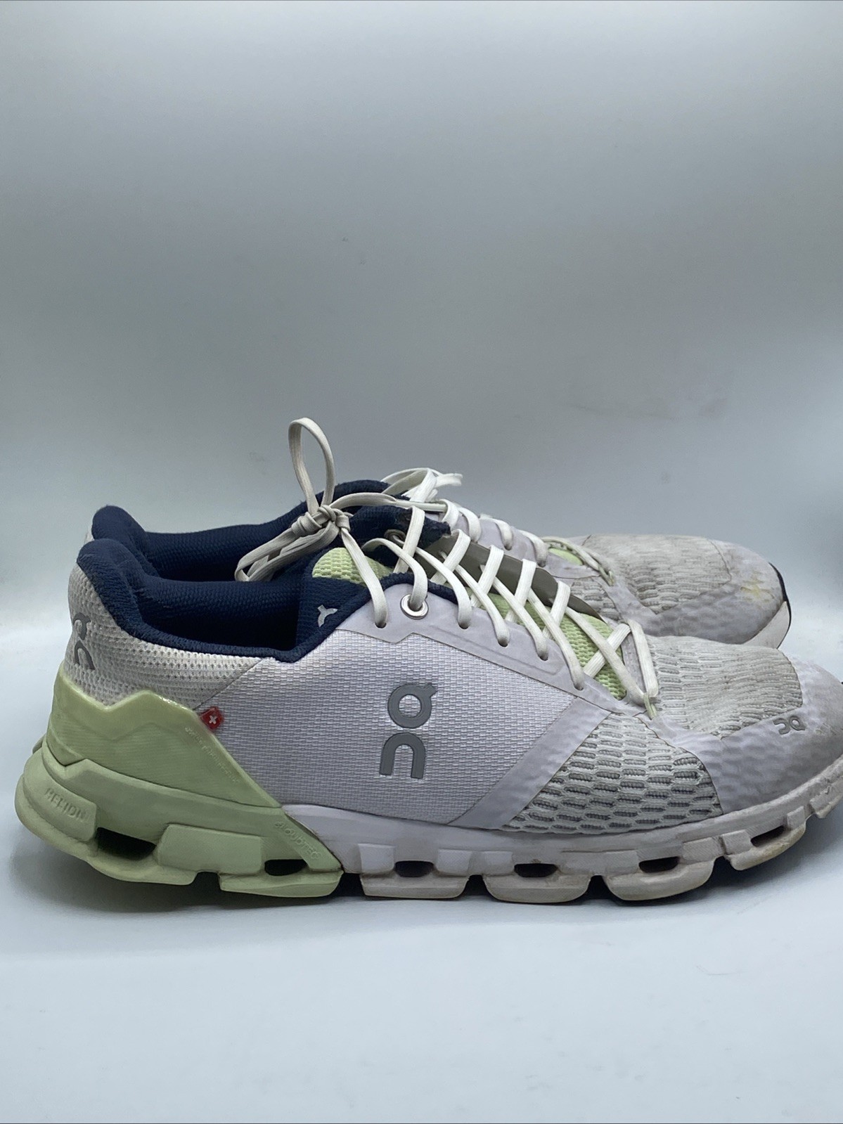 On Cloud Cloudflyer Running Comfort Shoes White Green Womens Size 8.5 21.99031