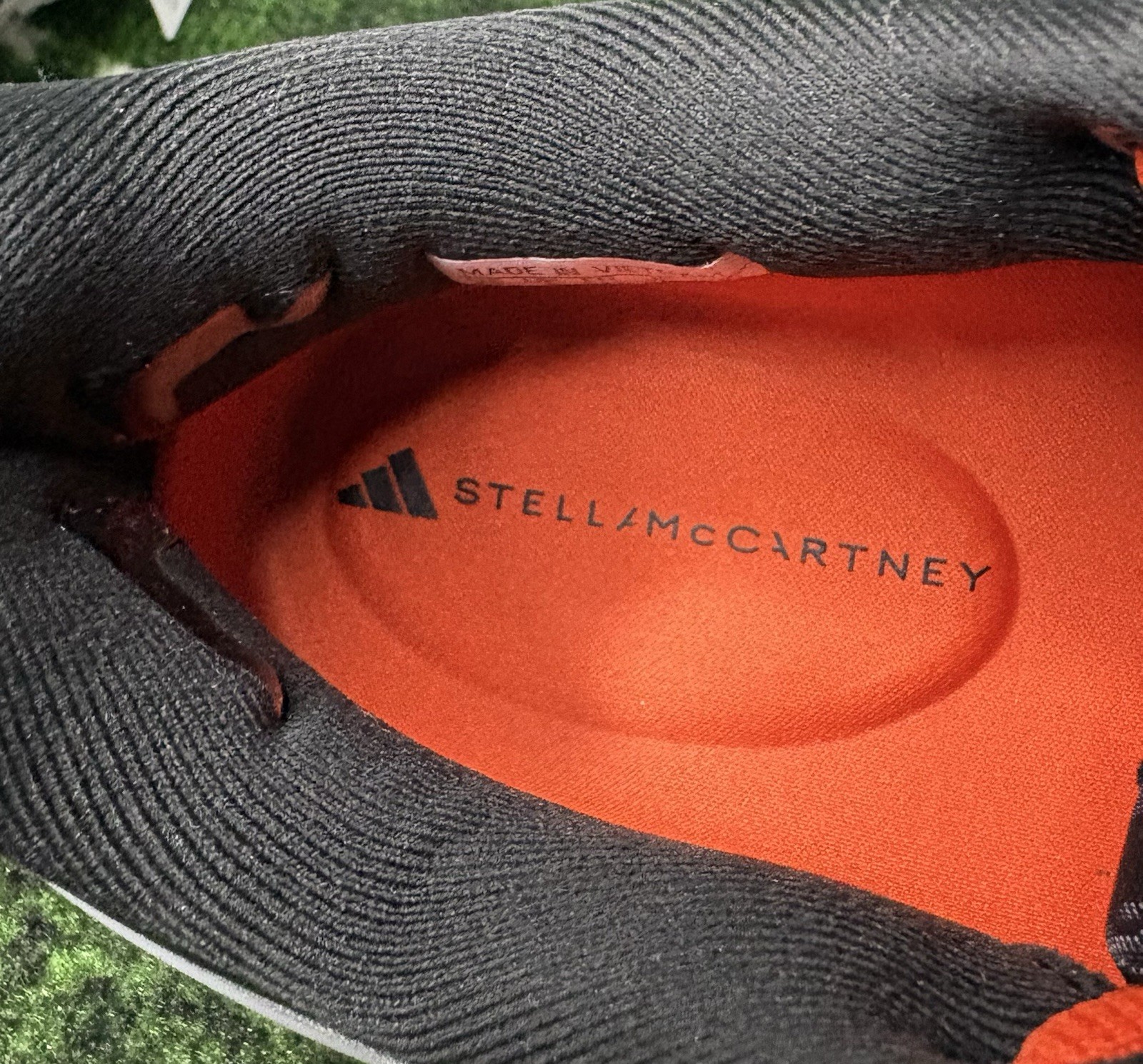 US W 8/M 7 – Stella McCartney x Adidas Barricade “Charcoal Orange” JR3285