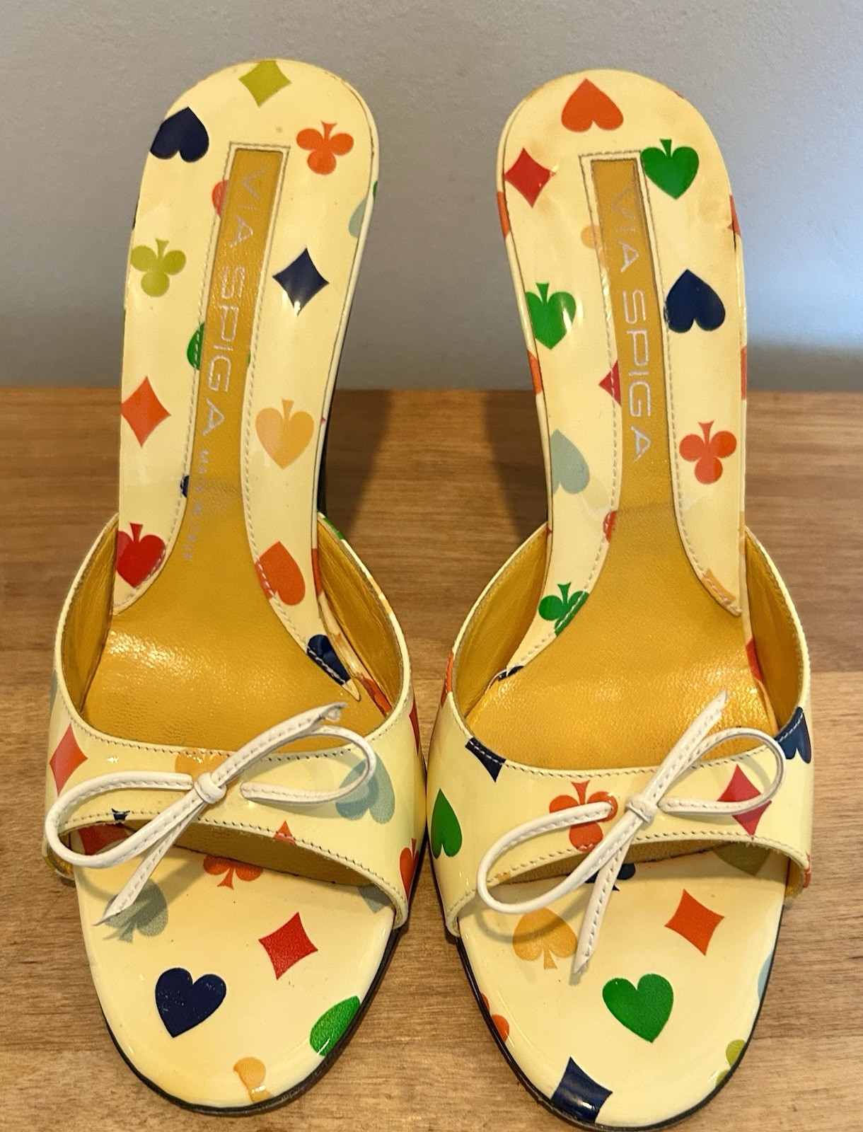 VIA SPIGA Heart High Heels Slides 6.5 Cards Diamond Spade Club Casino Las Vegas