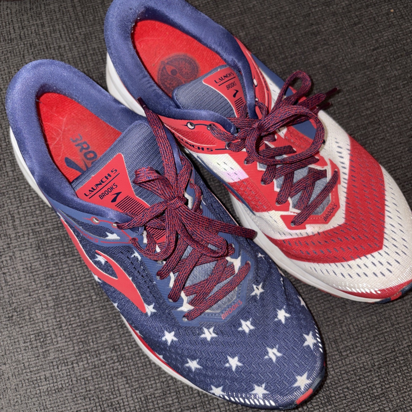 Brooks Launch 5 Blue/Red/White, Size 10, Women’s