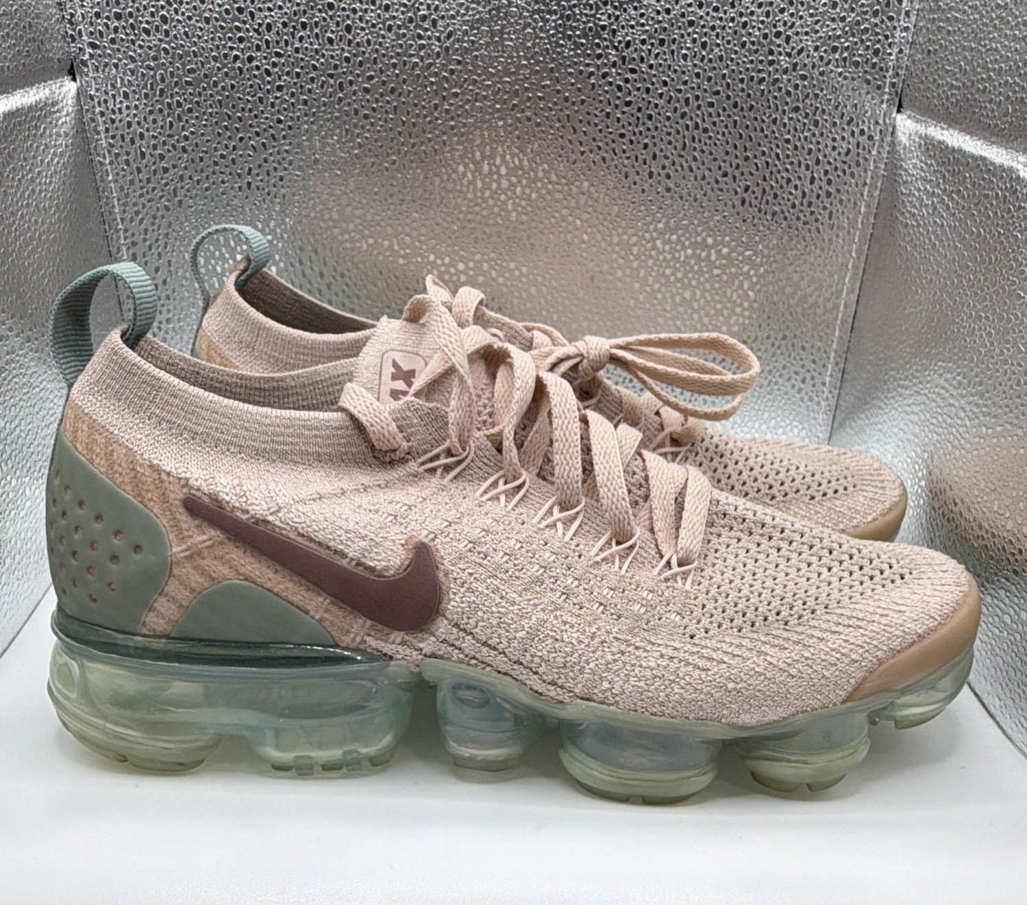 Nike Air VaporMax 2019 Women’s Sneaker White/Metallic Gold AR6632-101