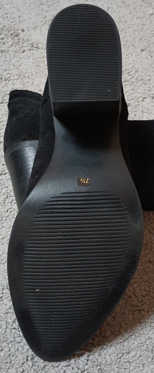 Steve Madden Prezzie 7.5M Black Suede Ankle Boots