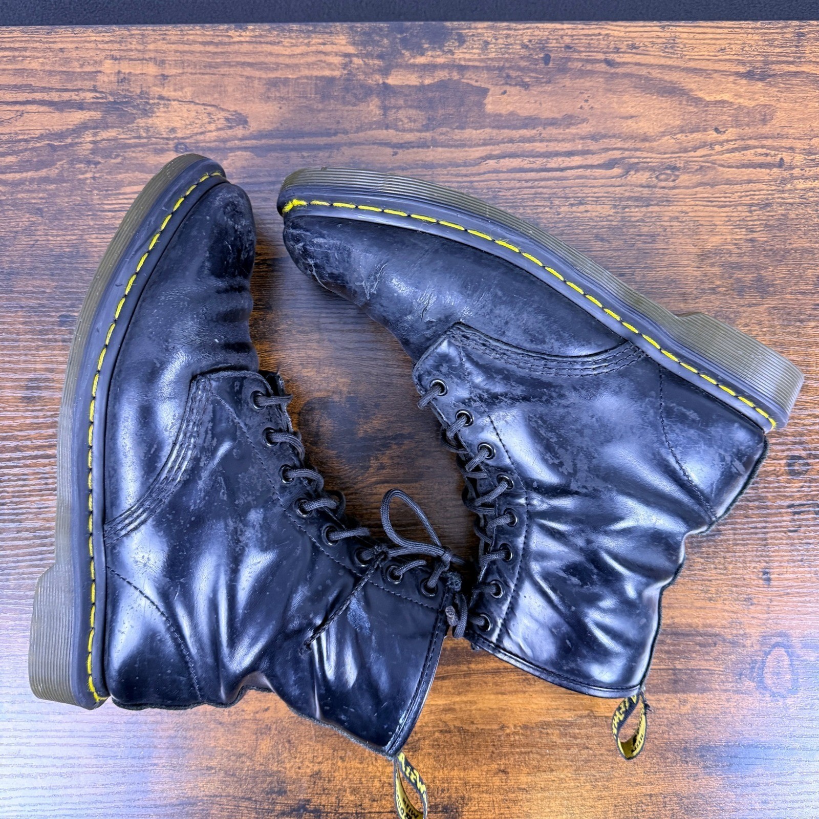 VTG Dr. Martens Boots 1460 Womens 10 Combat Distressed Y2k Goth Punk Grunge