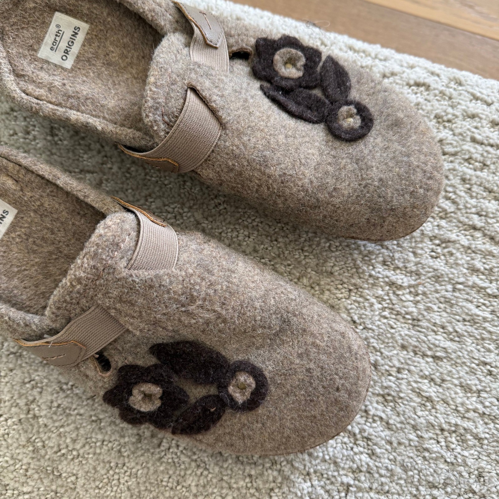 Earth Origins AURORA JACKIE Women 10 Felt Floral Clog MULE Slippers Cork OATMEAL