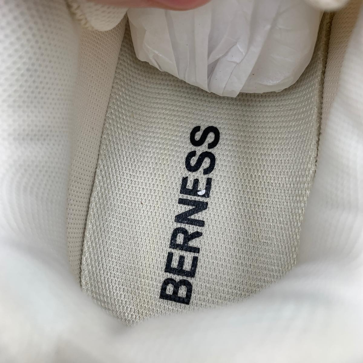 Berness Womens US 7 Fashion Shoes Beige Mesh Leather Lace Up Athletic Sneakers