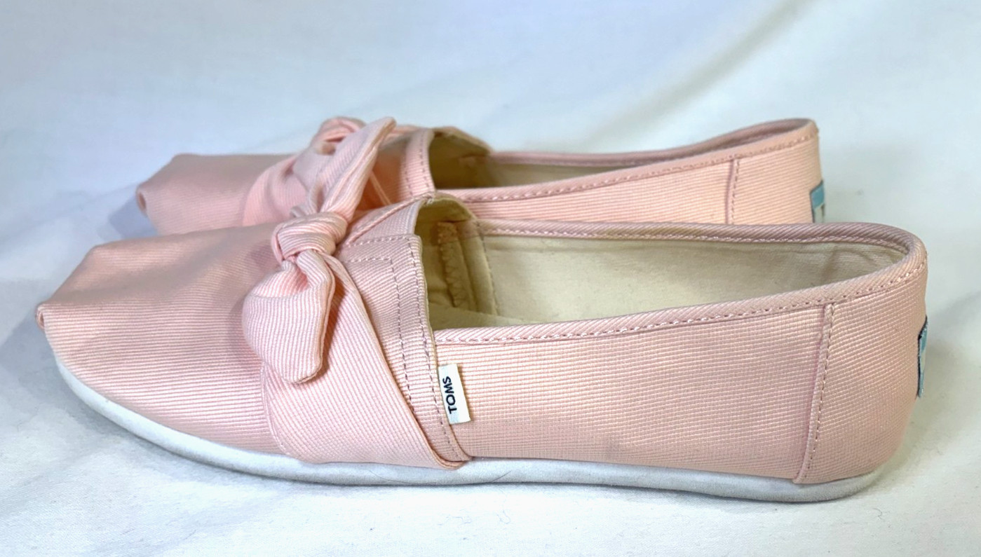 Toms Shoes Women’s 8.5 Slip On Grosgrain Bow Pink Casual Comfort Round Toe