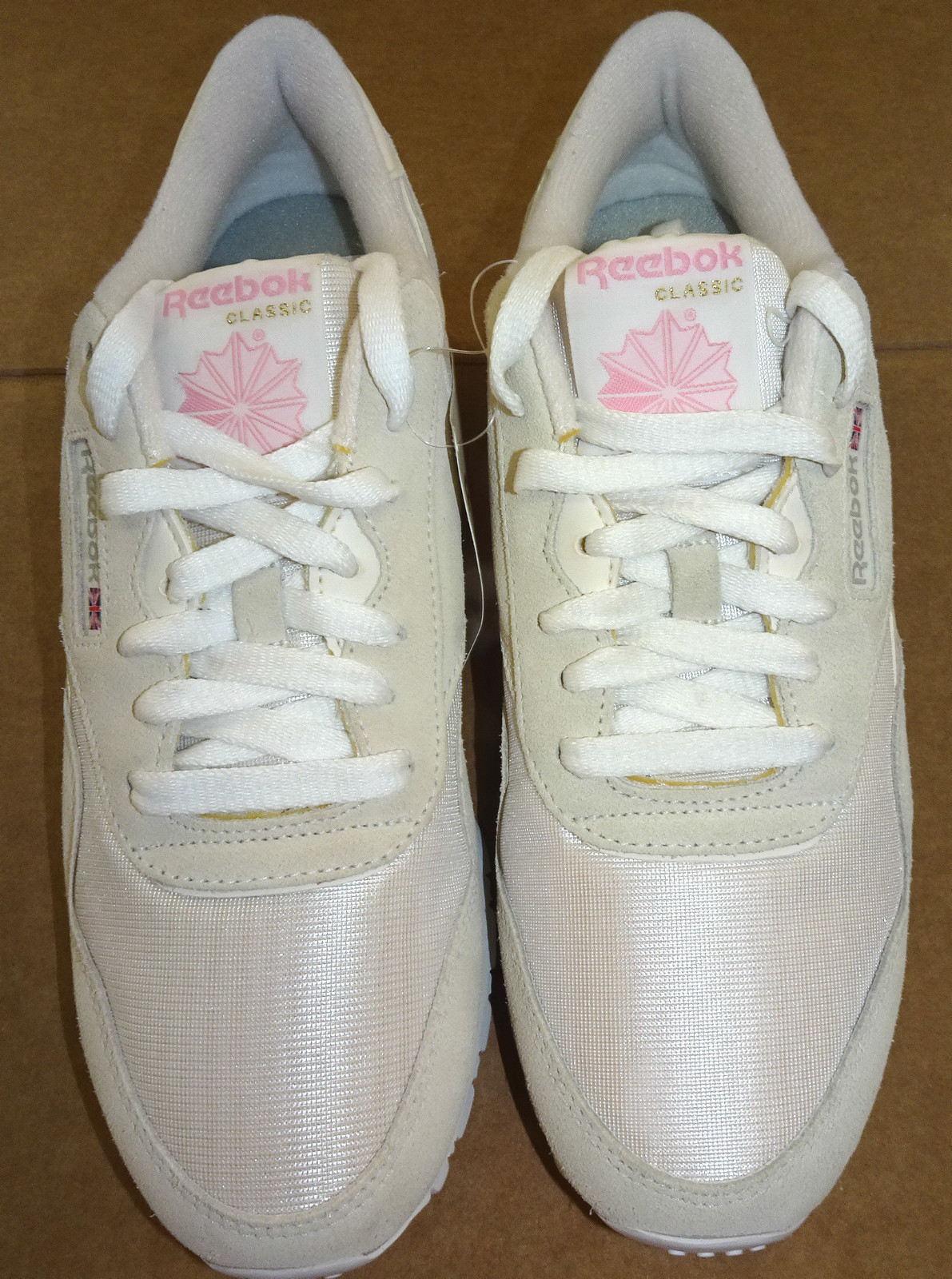 Reebok Women’s Classic Nylon Suede 1-6394 Wht/Lt Grey New