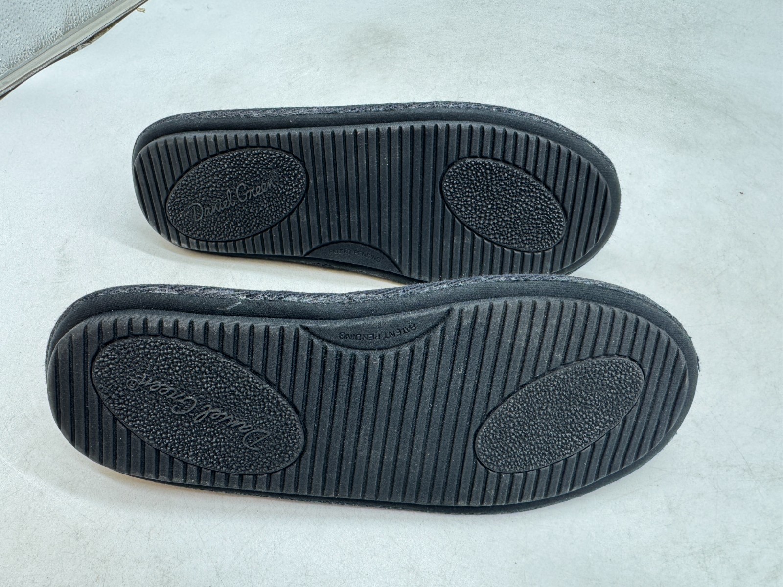 Daniel Green Tara II Terry Scuff Slippers Women’s Black Brown Open Toe – 8 WIDE