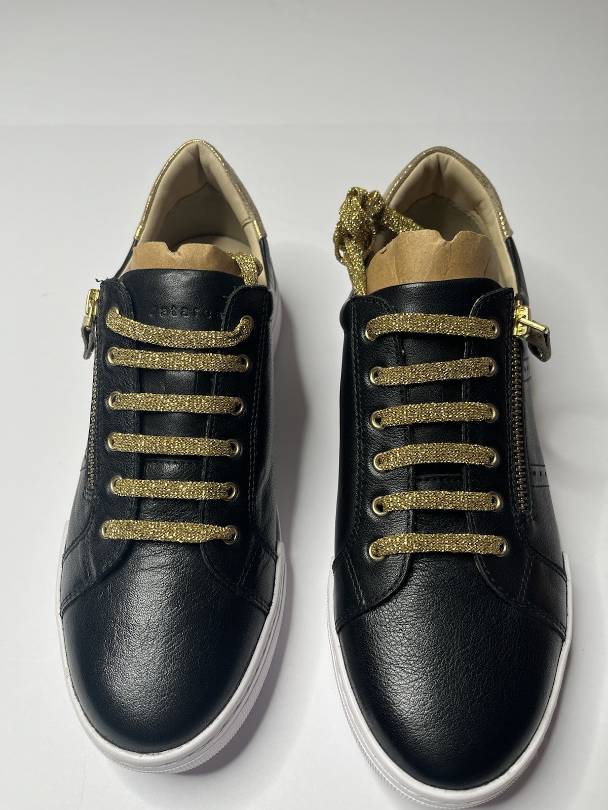 Jatarea Tara Women’s Shoes Size 8.5 Black Gold Lace-Up Sneakers New